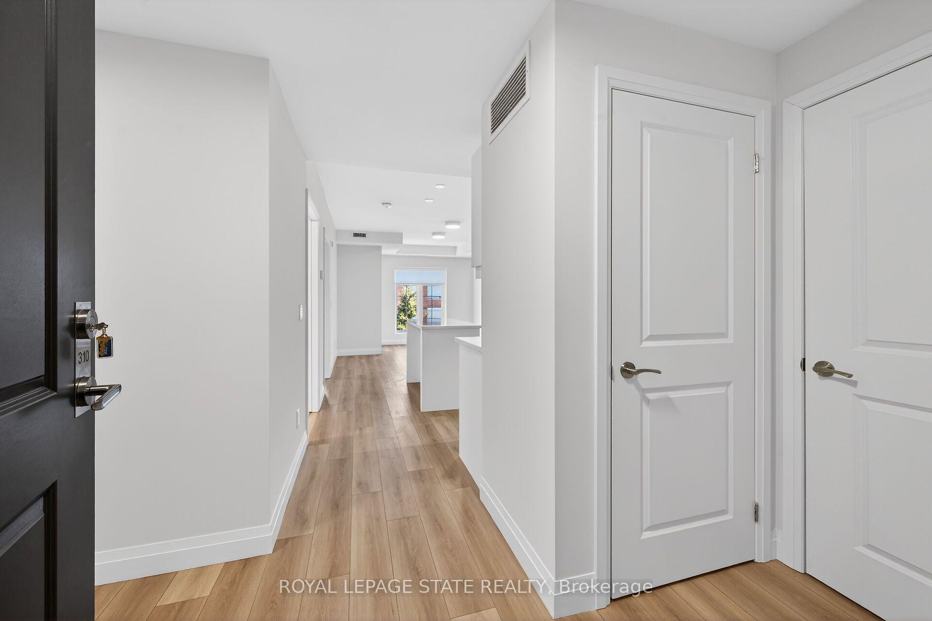 Photo 3 of Unit 310, 153 Wilson Street W, Hamilton, Ancaster — HOMEH