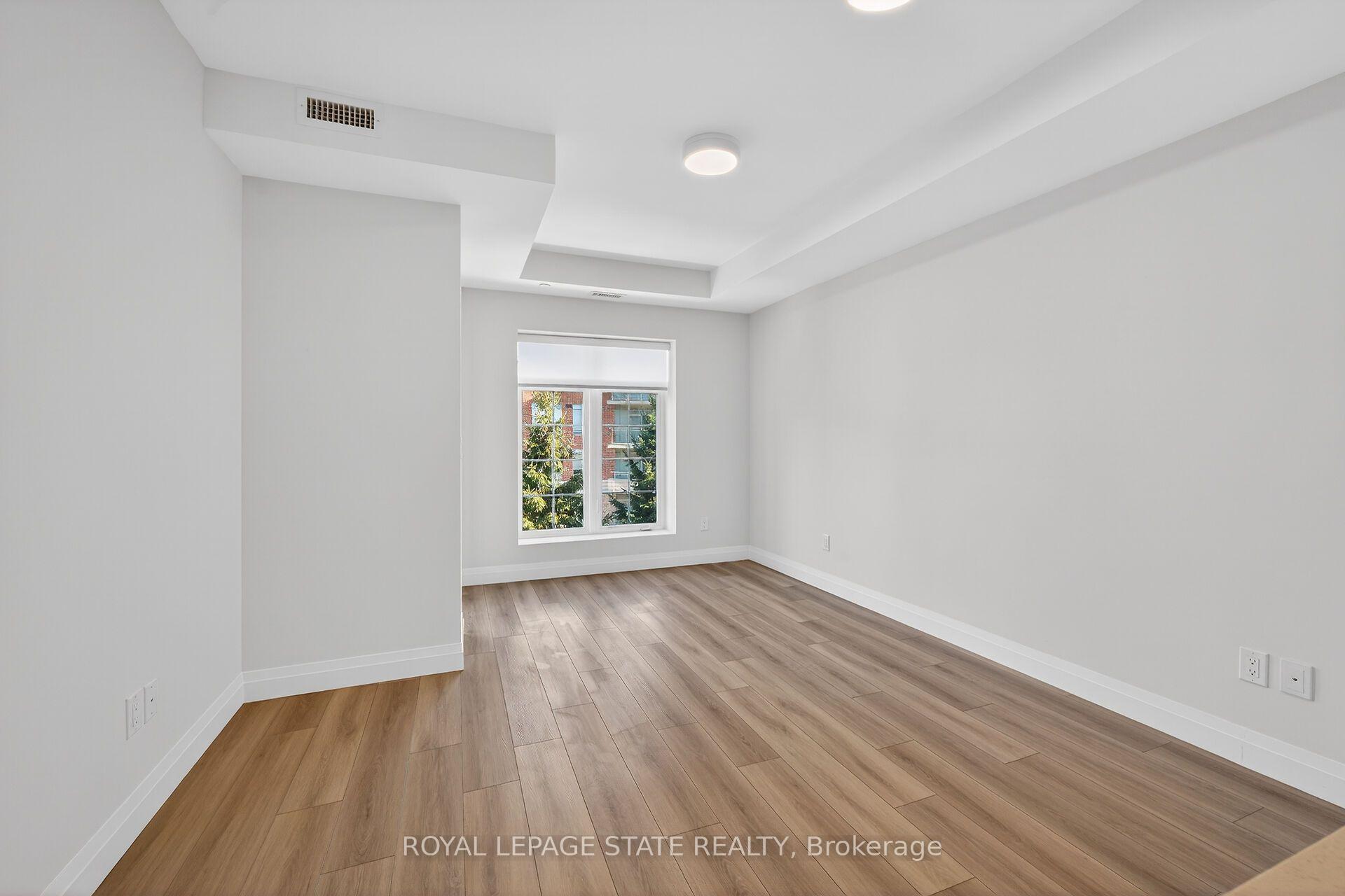 Photo 15 of Unit 310, 153 Wilson Street W, Hamilton, Ancaster — HOMEH