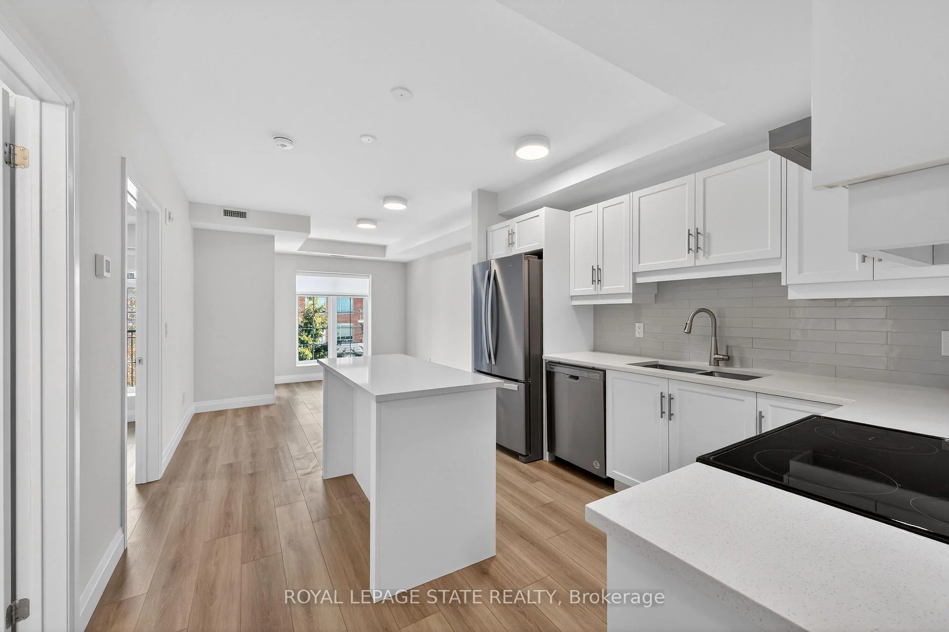 Photo 10 of Unit 310, 153 Wilson Street W, Hamilton, Ancaster — HOMEH