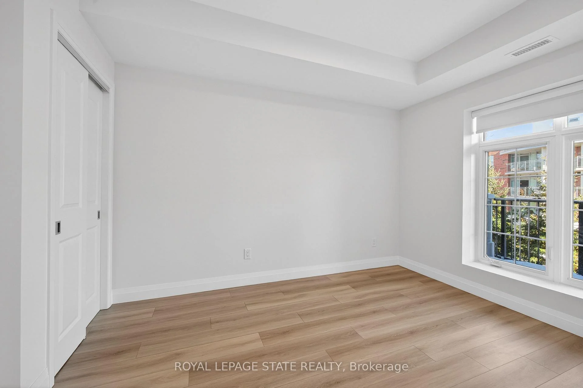 Photo 32 of Unit 310, 153 Wilson Street W, Hamilton, Ancaster — HOMEH