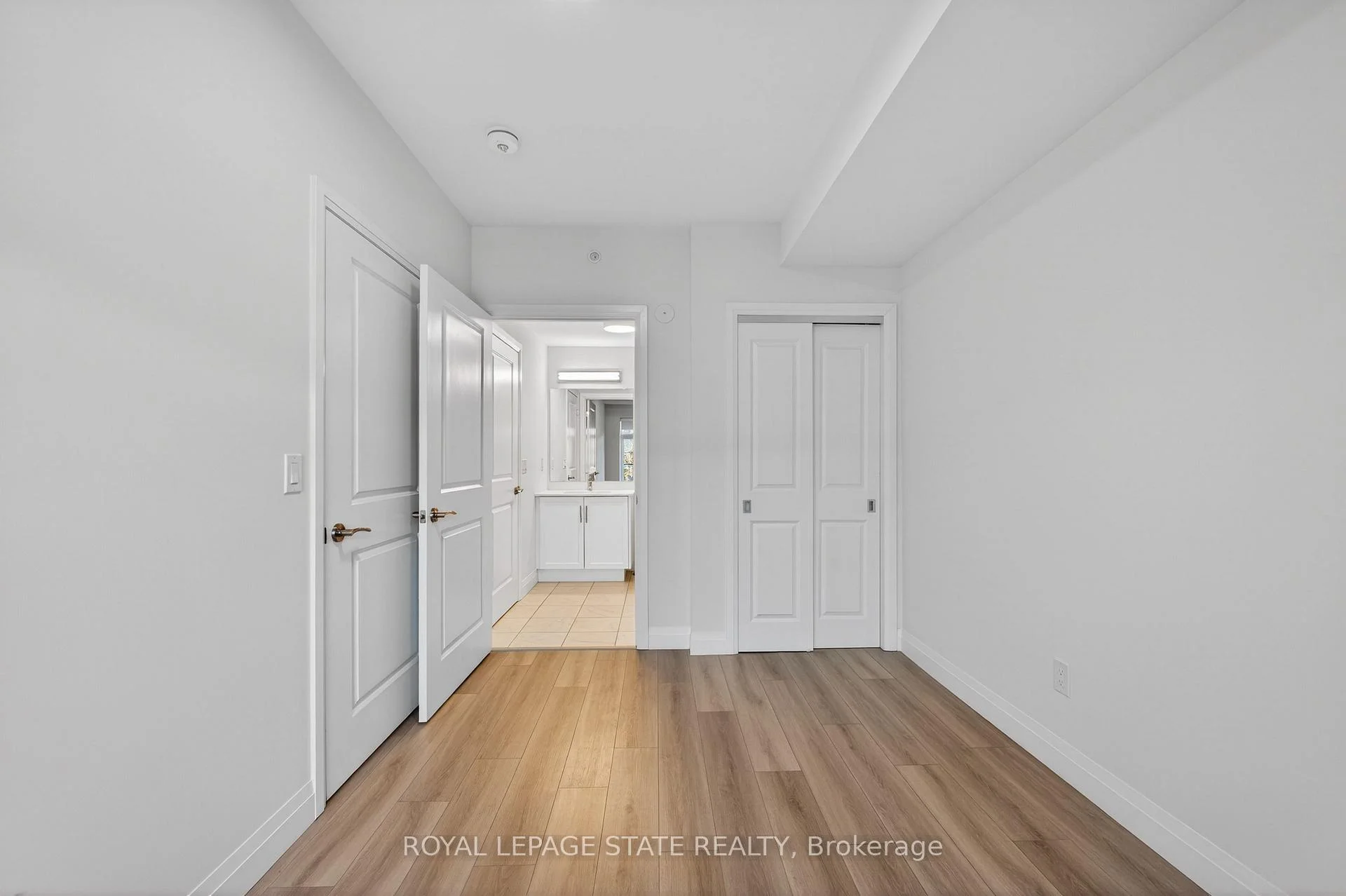 Photo 36 of Unit 310, 153 Wilson Street W, Hamilton, Ancaster — HOMEH