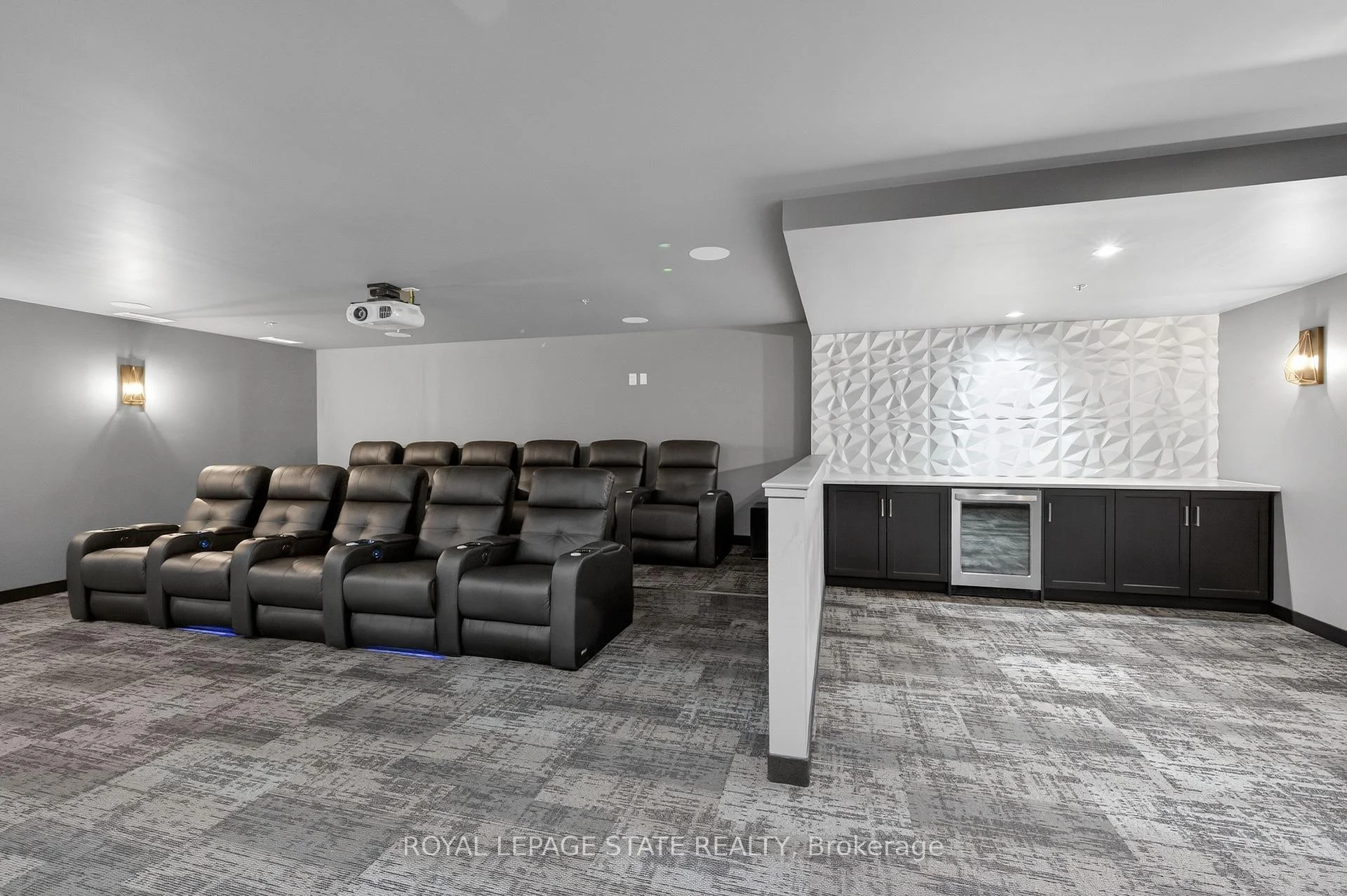 Photo 46 of Unit 310, 153 Wilson Street W, Hamilton, Ancaster — HOMEH