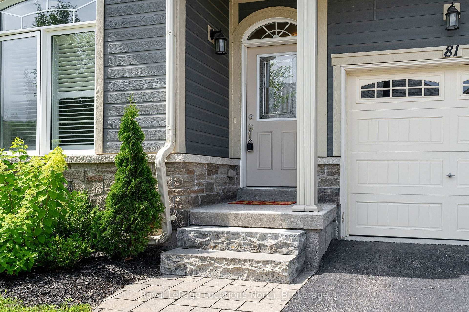 Photo 3 of 81 Kari Crescent, Collingwood — HOMEH