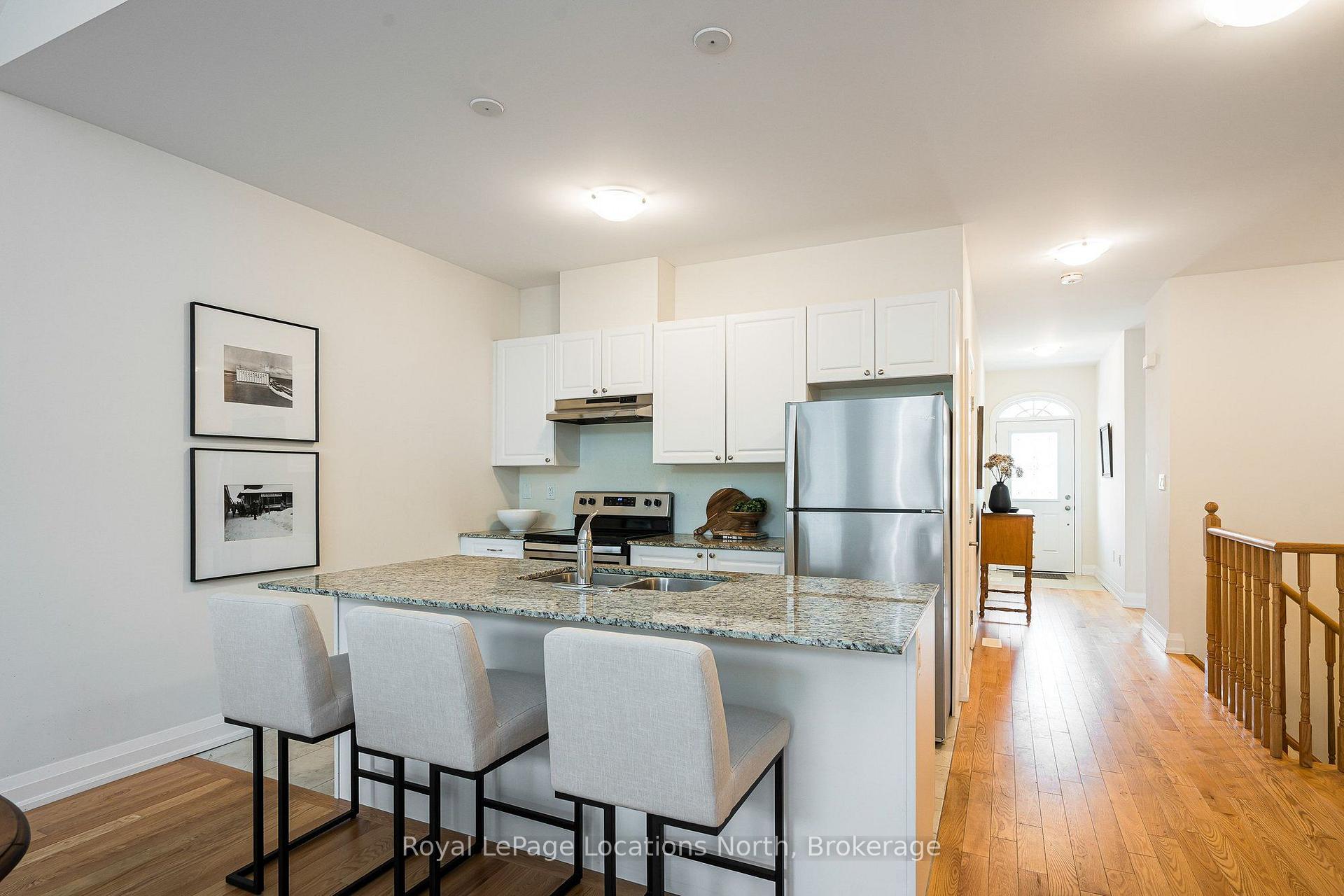 Photo 12 of 81 Kari Crescent, Collingwood — HOMEH