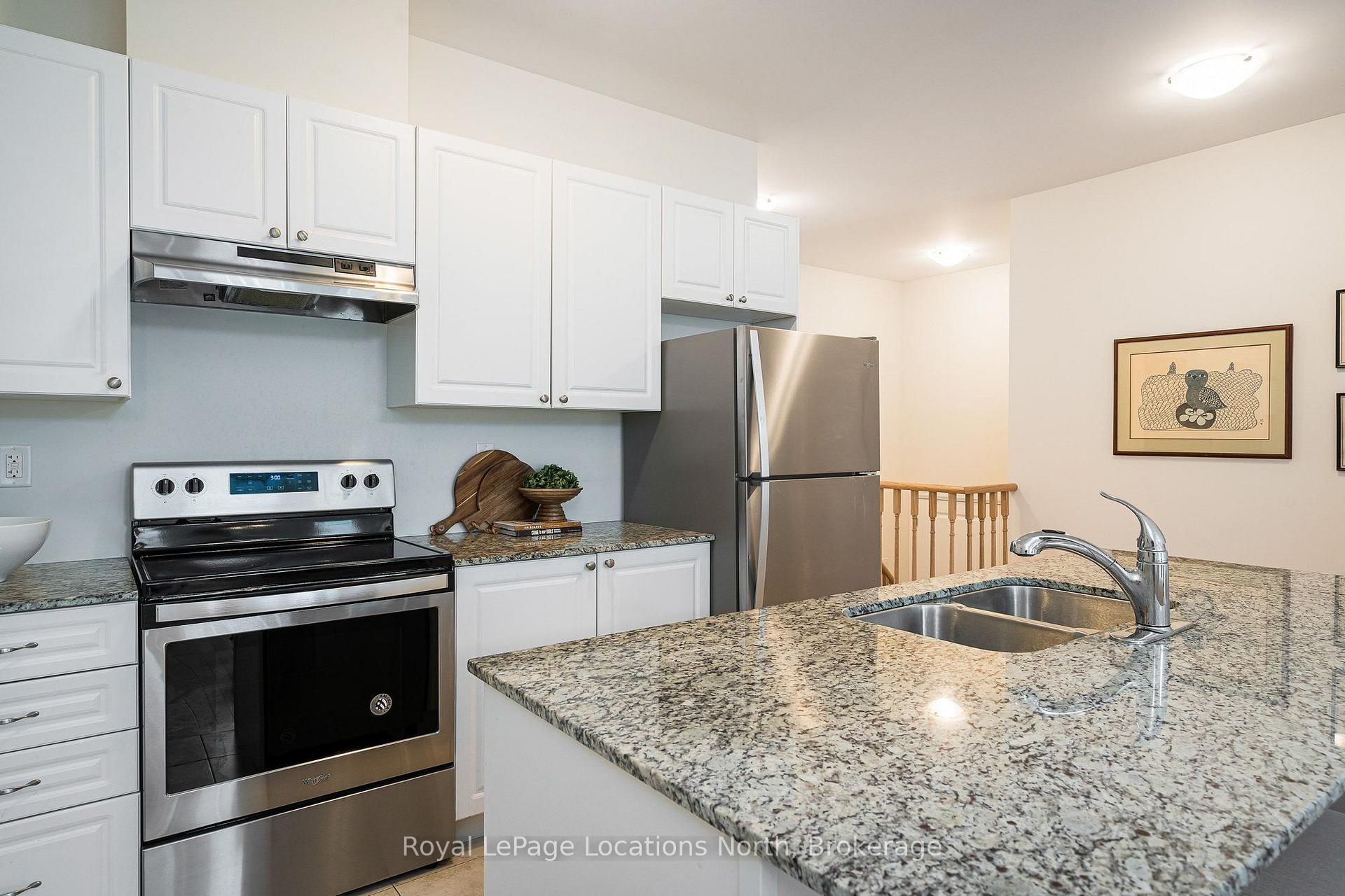 Photo 14 of 81 Kari Crescent, Collingwood — HOMEH
