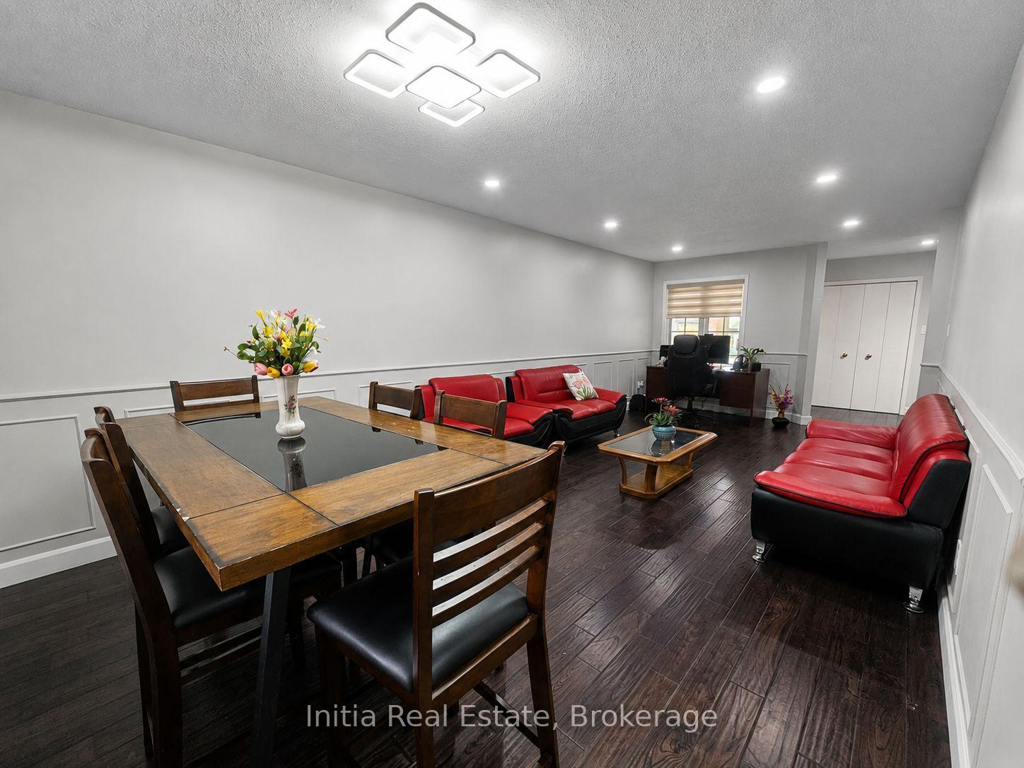 Photo 9 of 34 Bellrock Crescent, London, East D — HOMEH