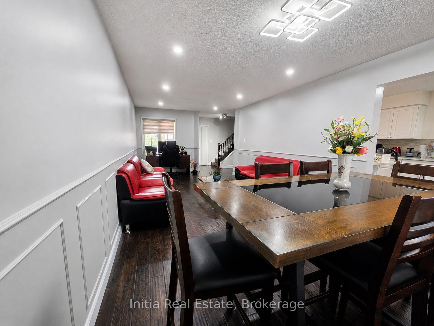 Photo 10 of 34 Bellrock Crescent, London, East D — HOMEH
