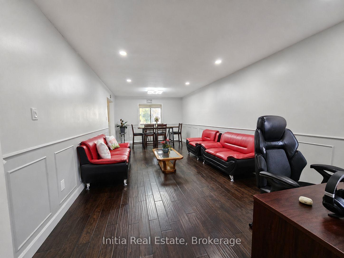 Photo 11 of 34 Bellrock Crescent, London, East D — HOMEH