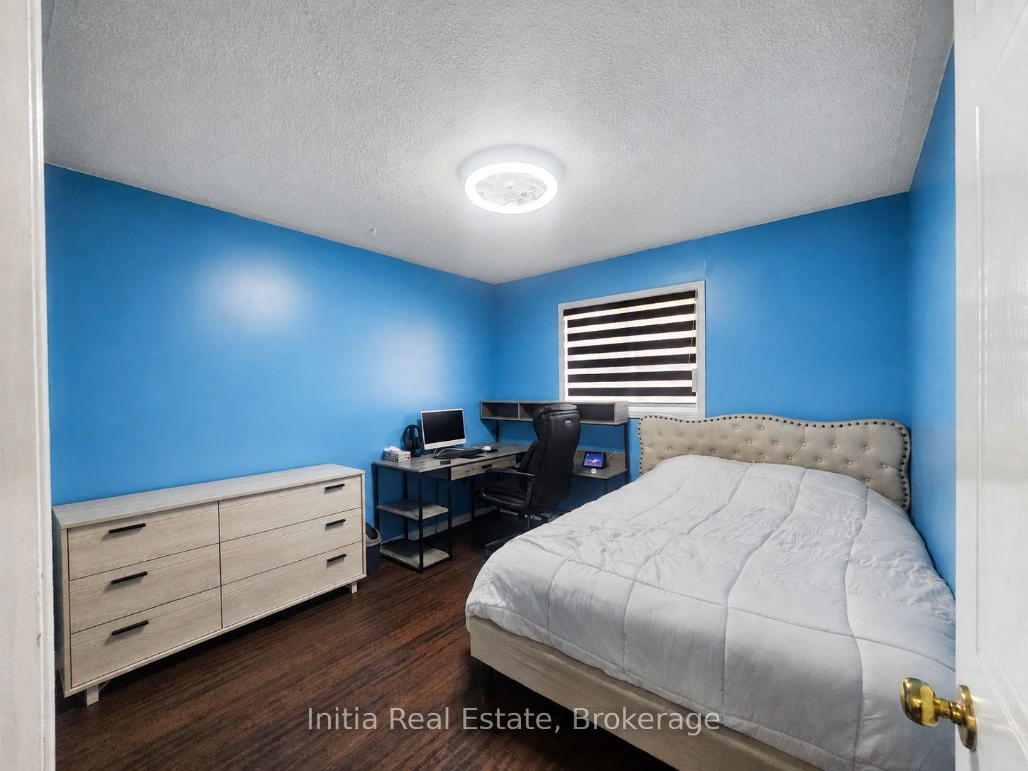 Photo 31 of 34 Bellrock Crescent, London, East D — HOMEH