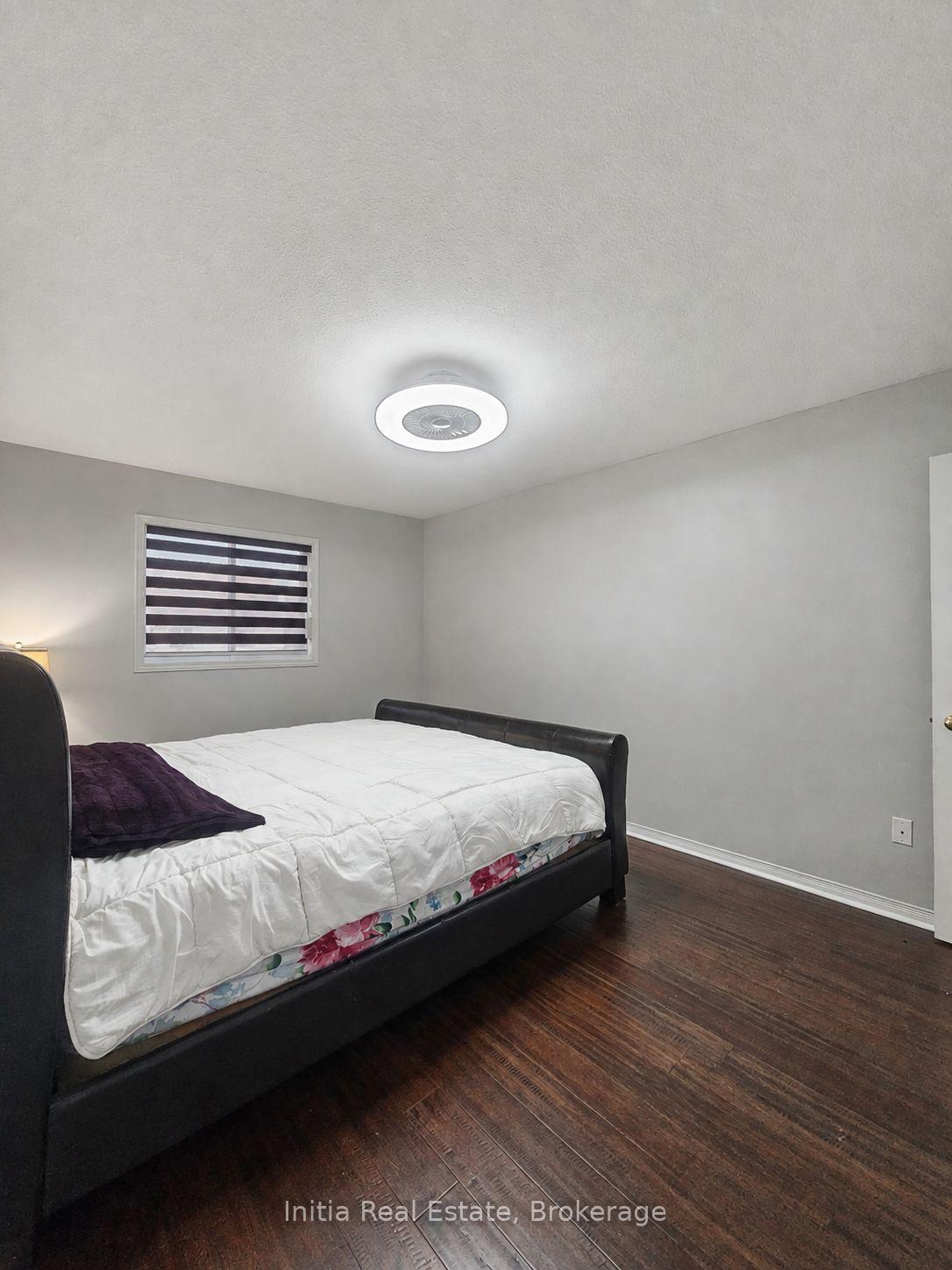 Photo 34 of 34 Bellrock Crescent, London, East D — HOMEH