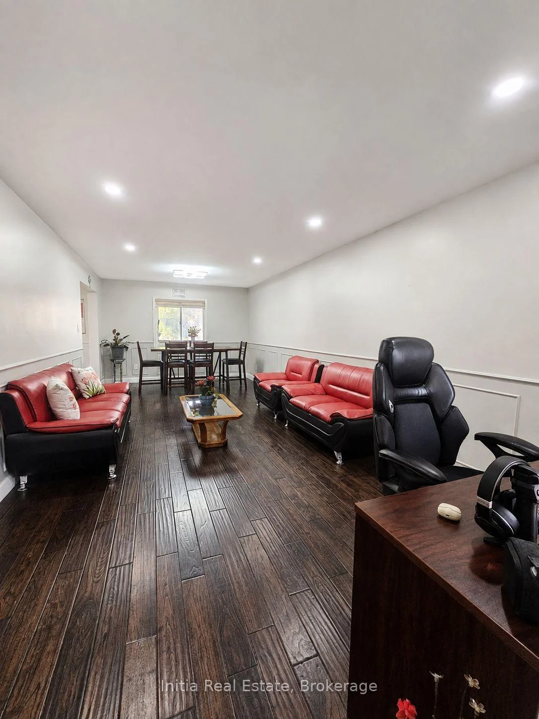 Photo 20 of 34 Bellrock Crescent, London, East D — HOMEH
