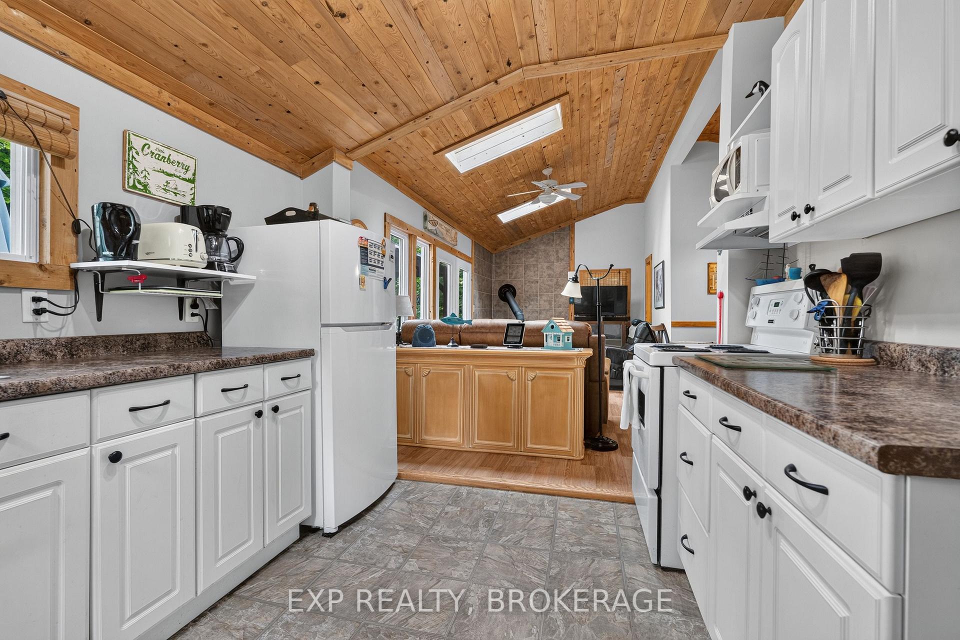 Photo 9 of 5505 Rideau Road, Frontenac, Frontenac South — HOMEH
