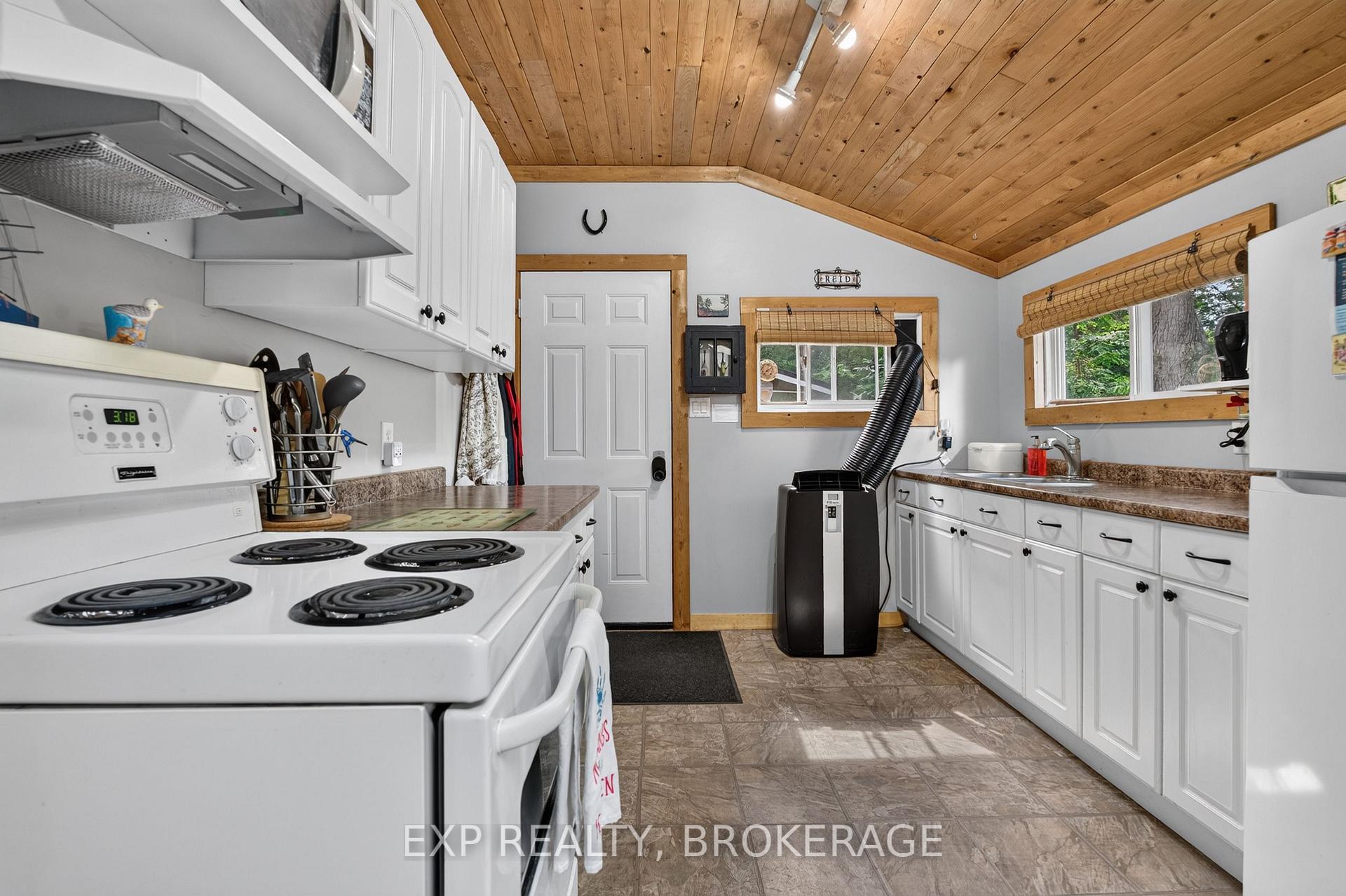 Photo 11 of 5505 Rideau Road, Frontenac, Frontenac South — HOMEH