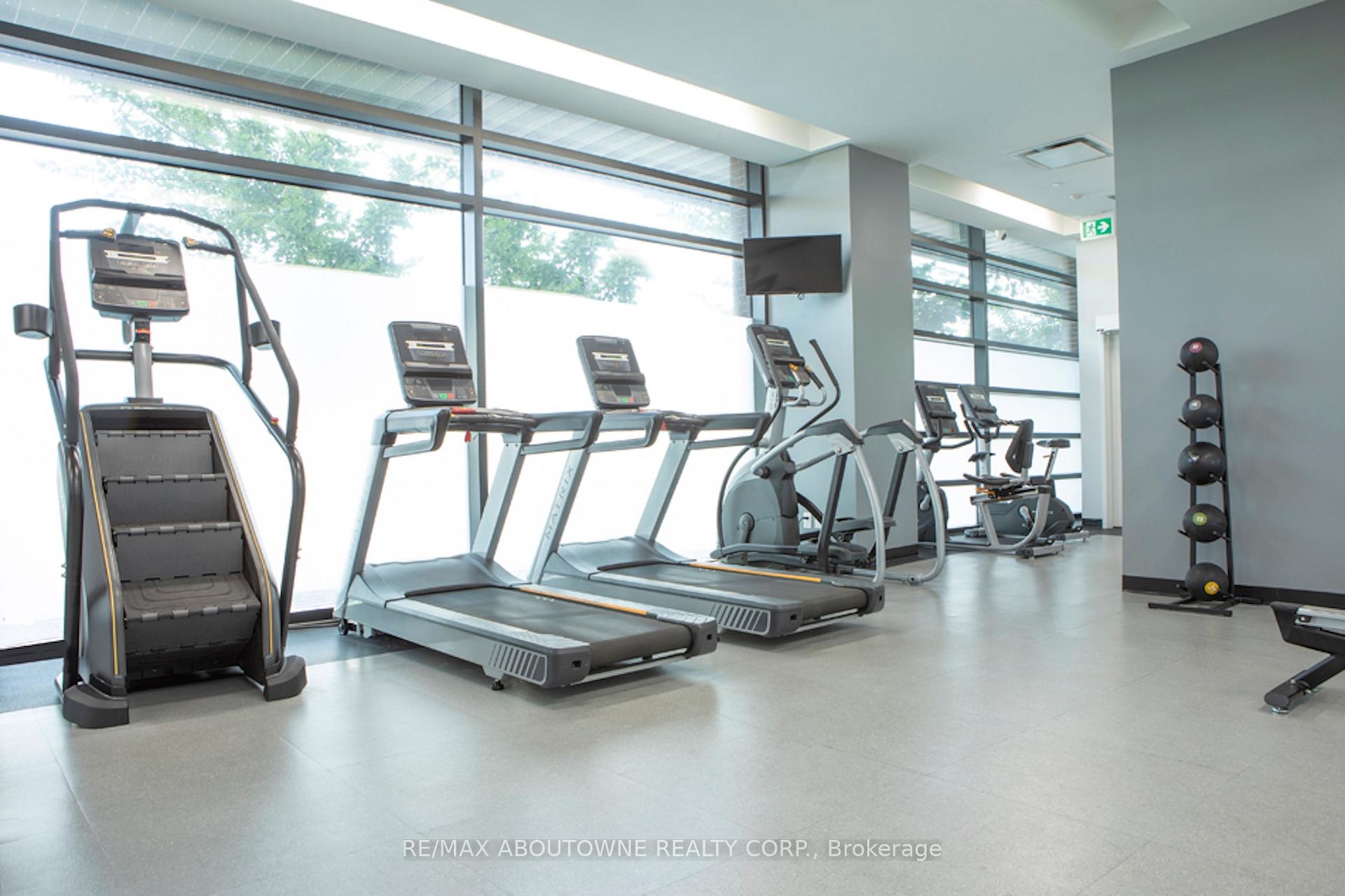 Photo 15 of Unit 521, 3385 Dundas Street W, Toronto, Runnymede-Bloor West Village — HOMEH