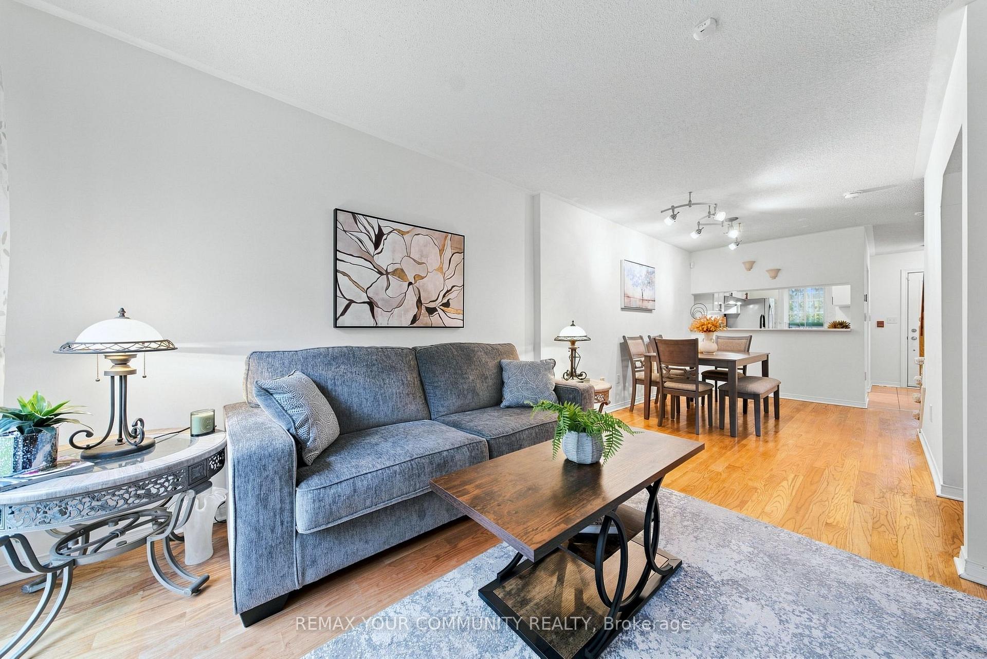 Photo 11 of Unit 11, 210 Manitoba Street, Etobicoke, Mimico — HOMEH