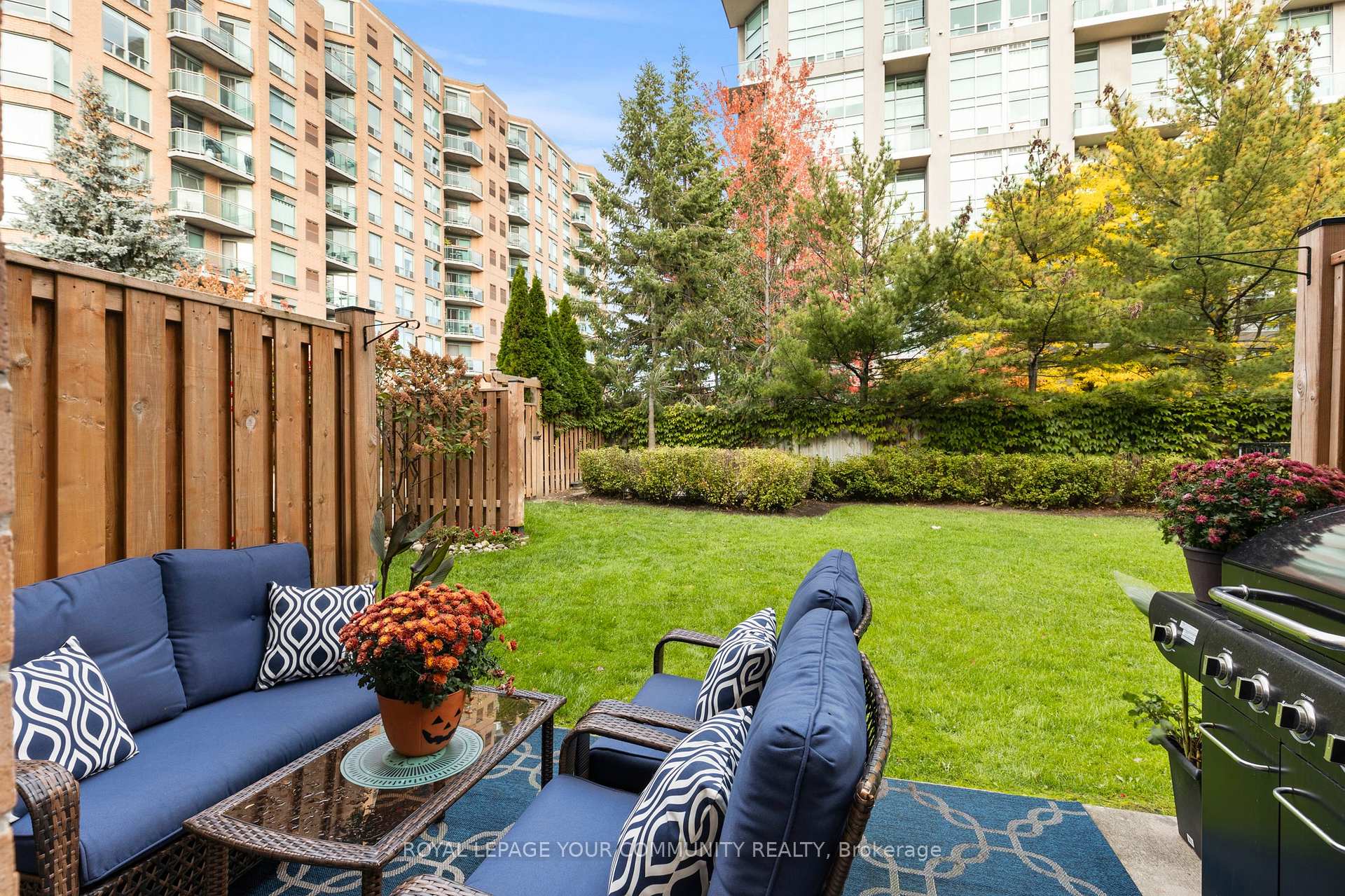Photo 35 of Unit 11, 210 Manitoba Street, Etobicoke, Mimico — HOMEH