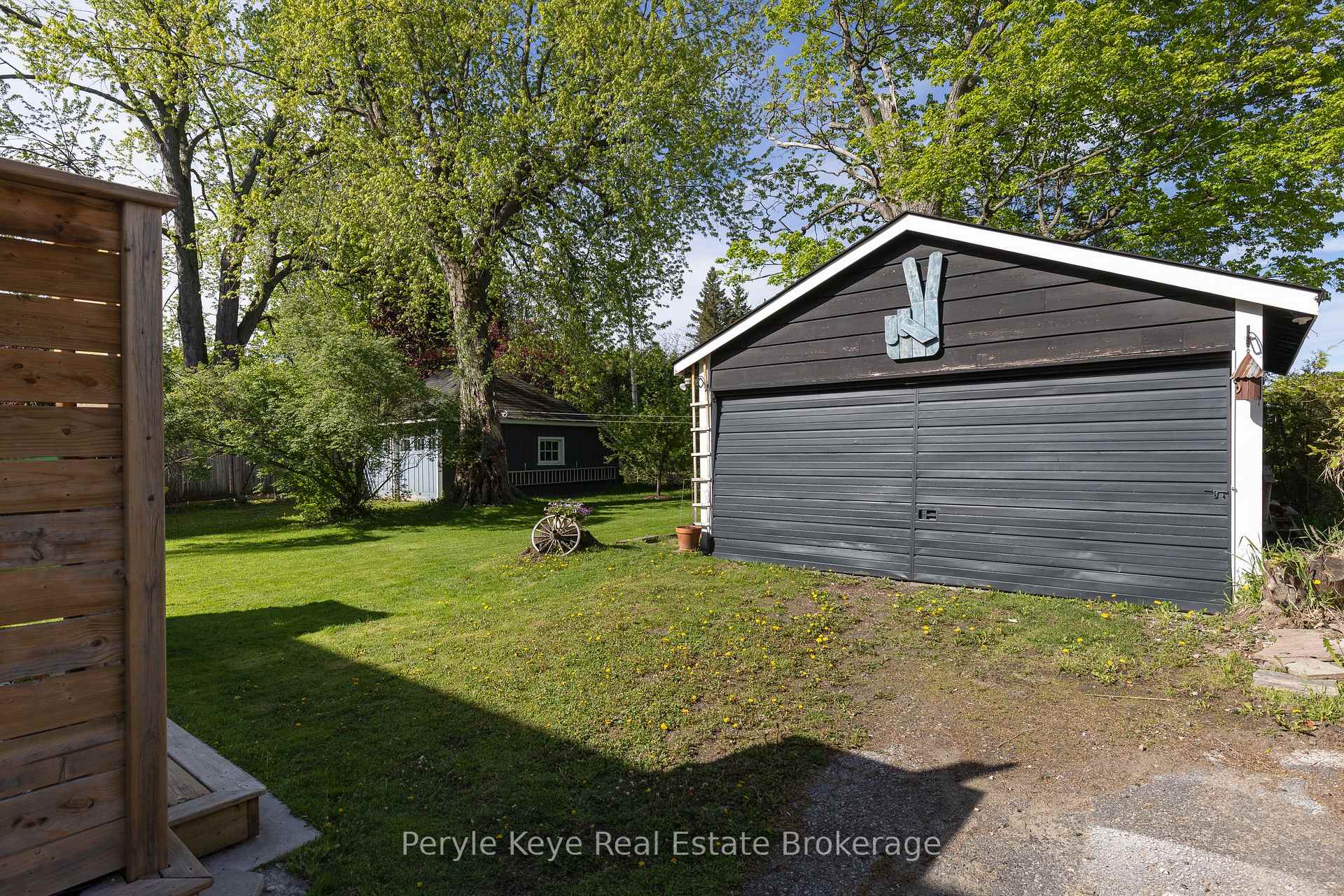 Photo 41 of 78 McMurray Street, Bracebridge — HOMEH
