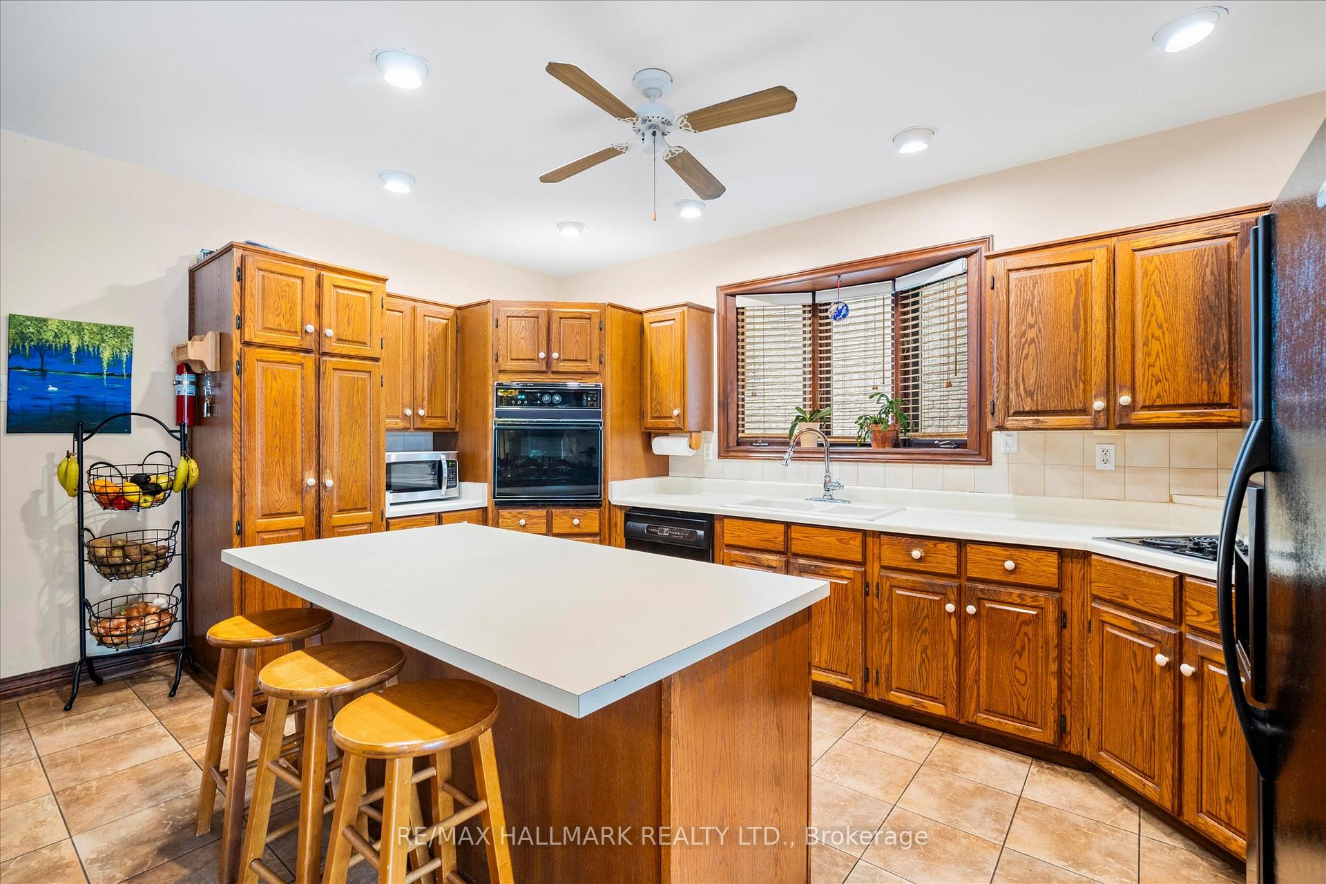 Photo 12 of 203 Jones Road, Hamilton, Stoney Creek — HOMEH