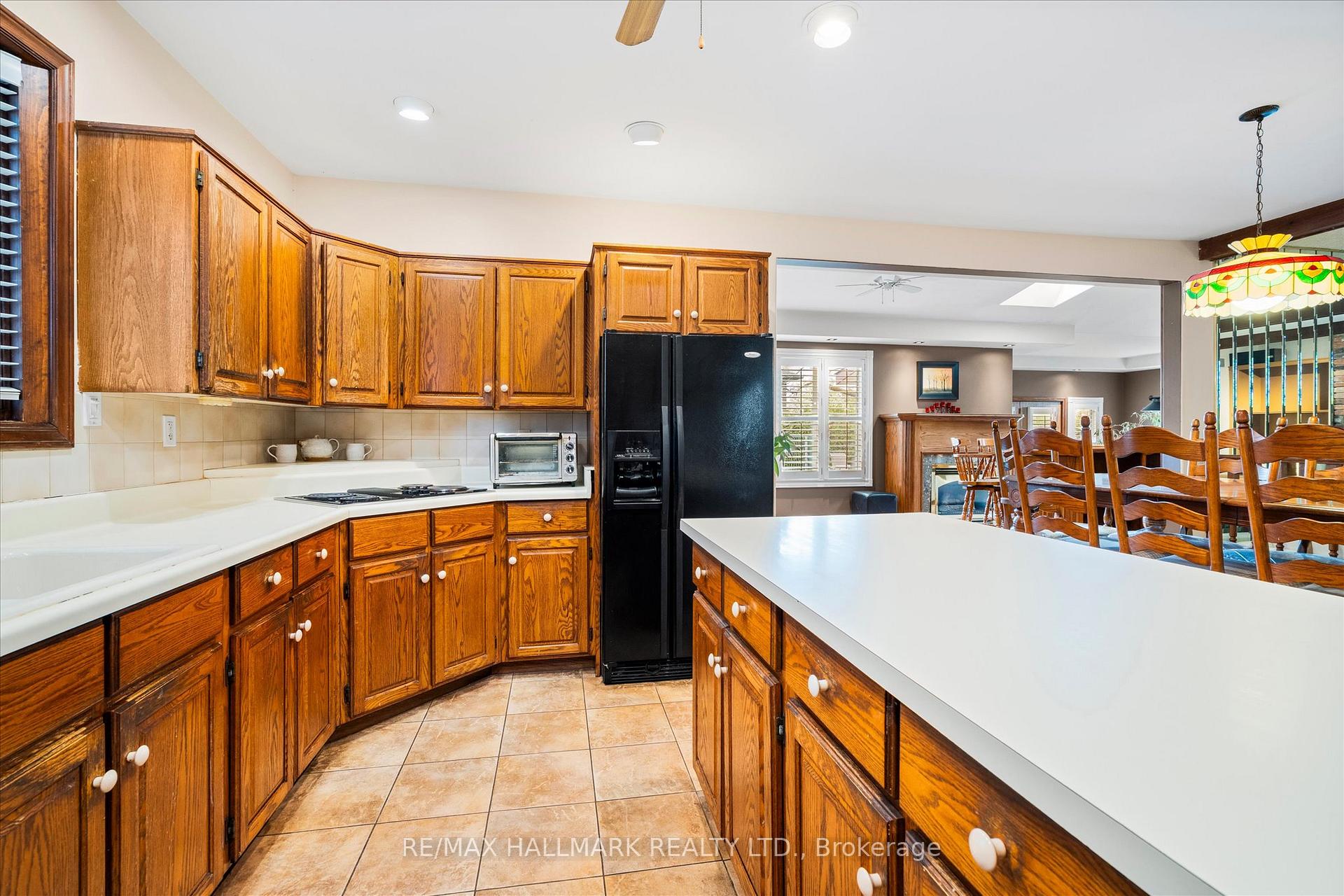 Photo 13 of 203 Jones Road, Hamilton, Stoney Creek — HOMEH