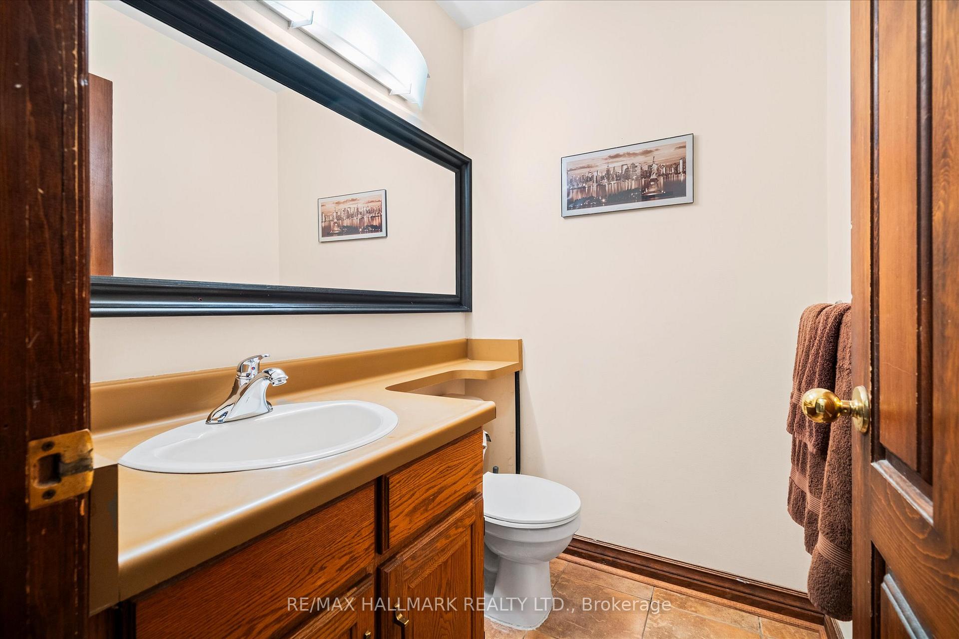 Photo 23 of 203 Jones Road, Hamilton, Stoney Creek — HOMEH