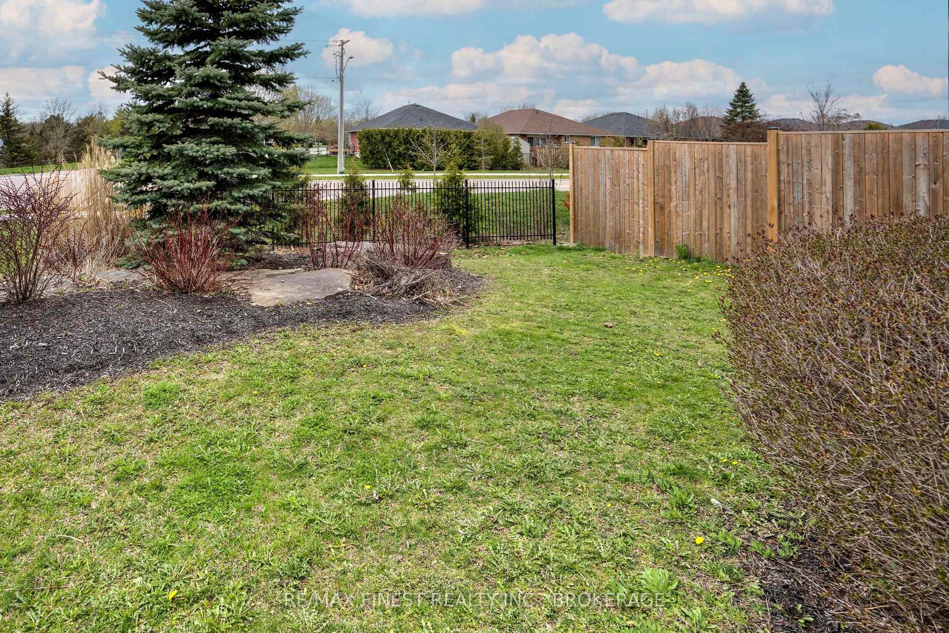 Photo 8 of 64 Tessa Boulevard, Belleville, Belleville Ward — HOMEH