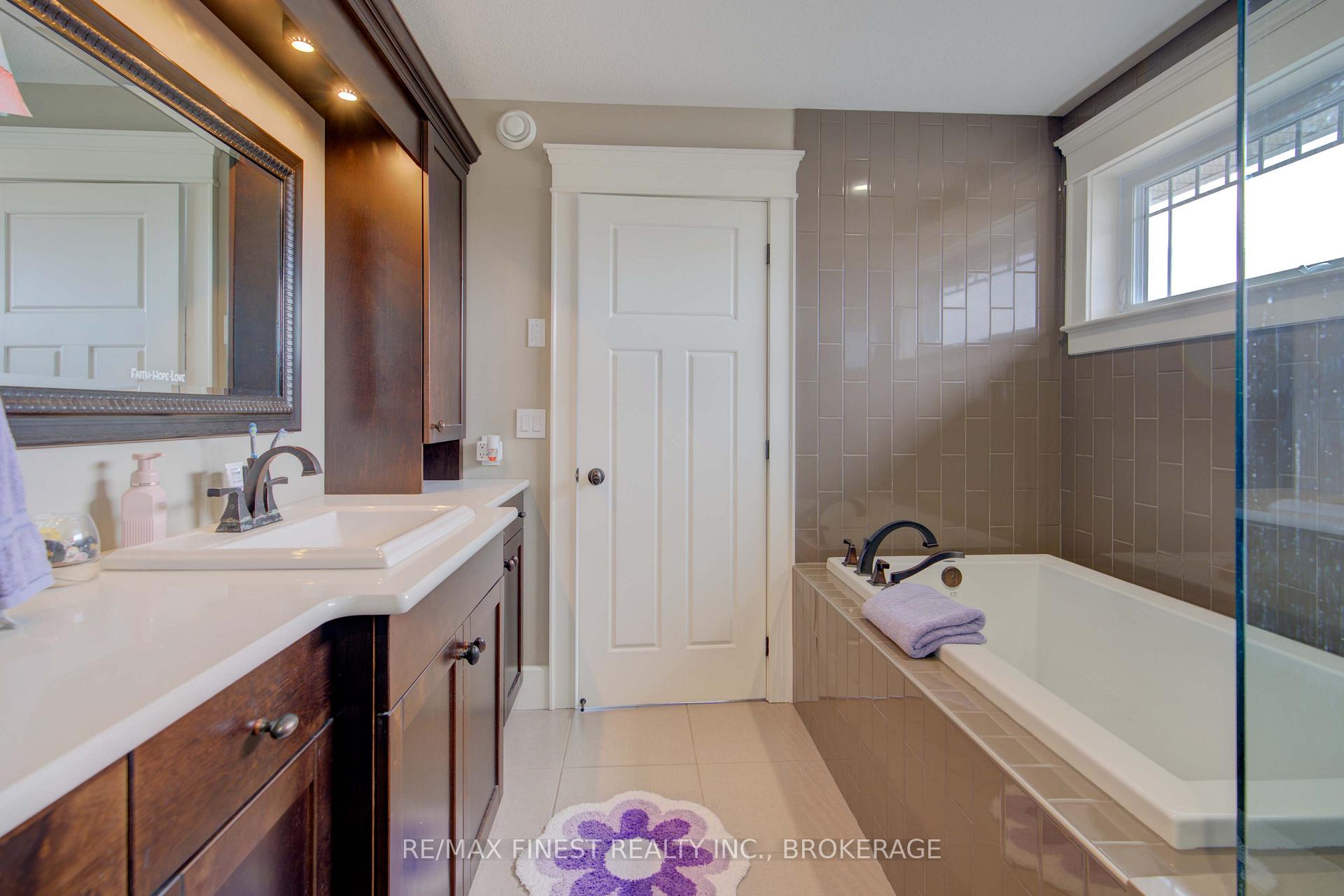 Photo 33 of 64 Tessa Boulevard, Belleville, Belleville Ward — HOMEH