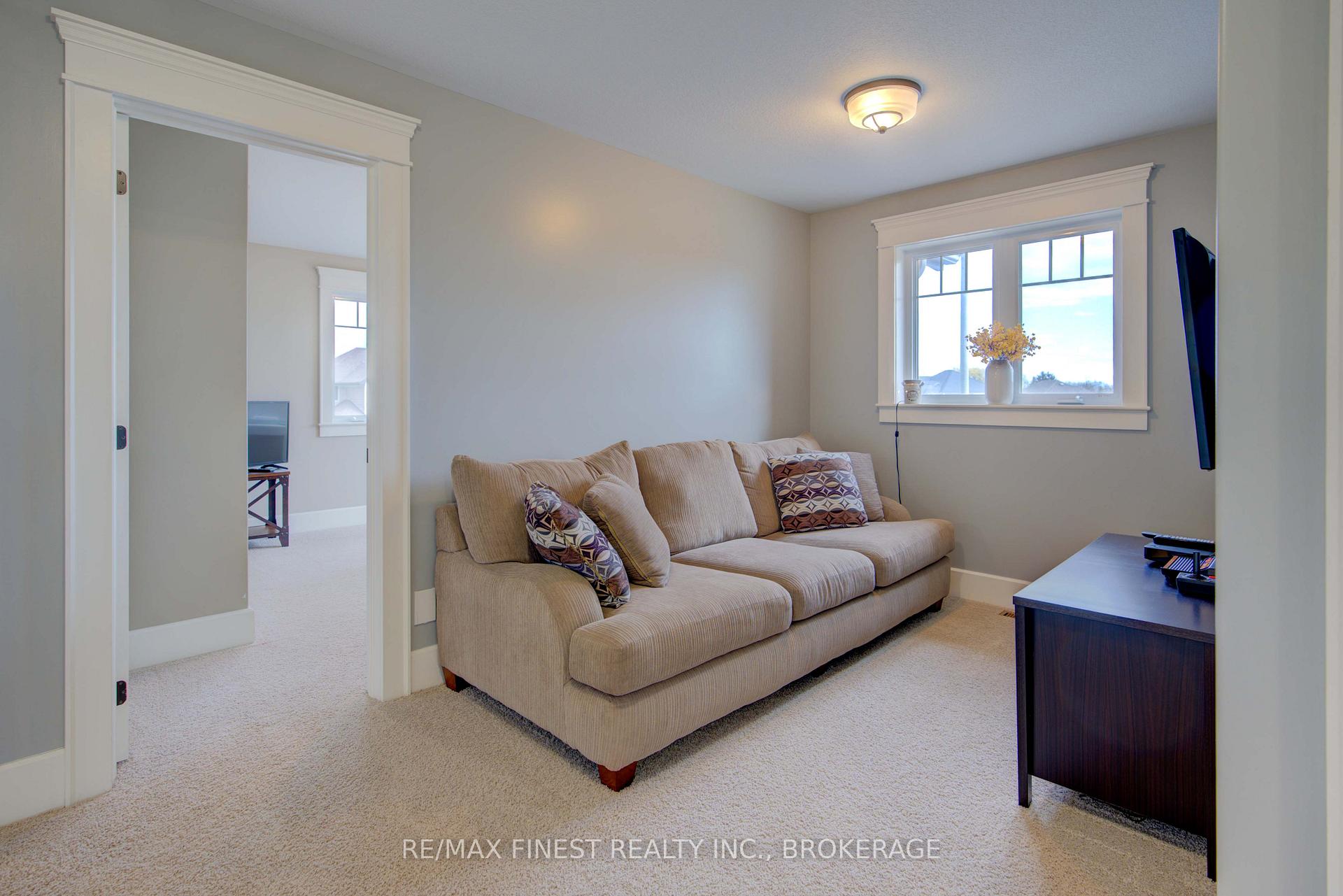 Photo 34 of 64 Tessa Boulevard, Belleville, Belleville Ward — HOMEH