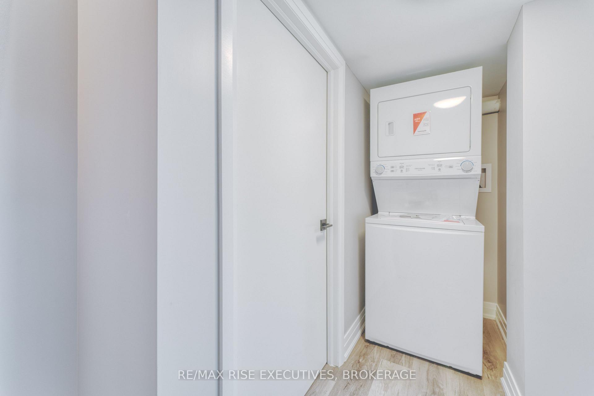Photo 12 of Unit 2, 1640 Mary Street, Kingston, South of Taylor-Kidd Blvd — HOMEH