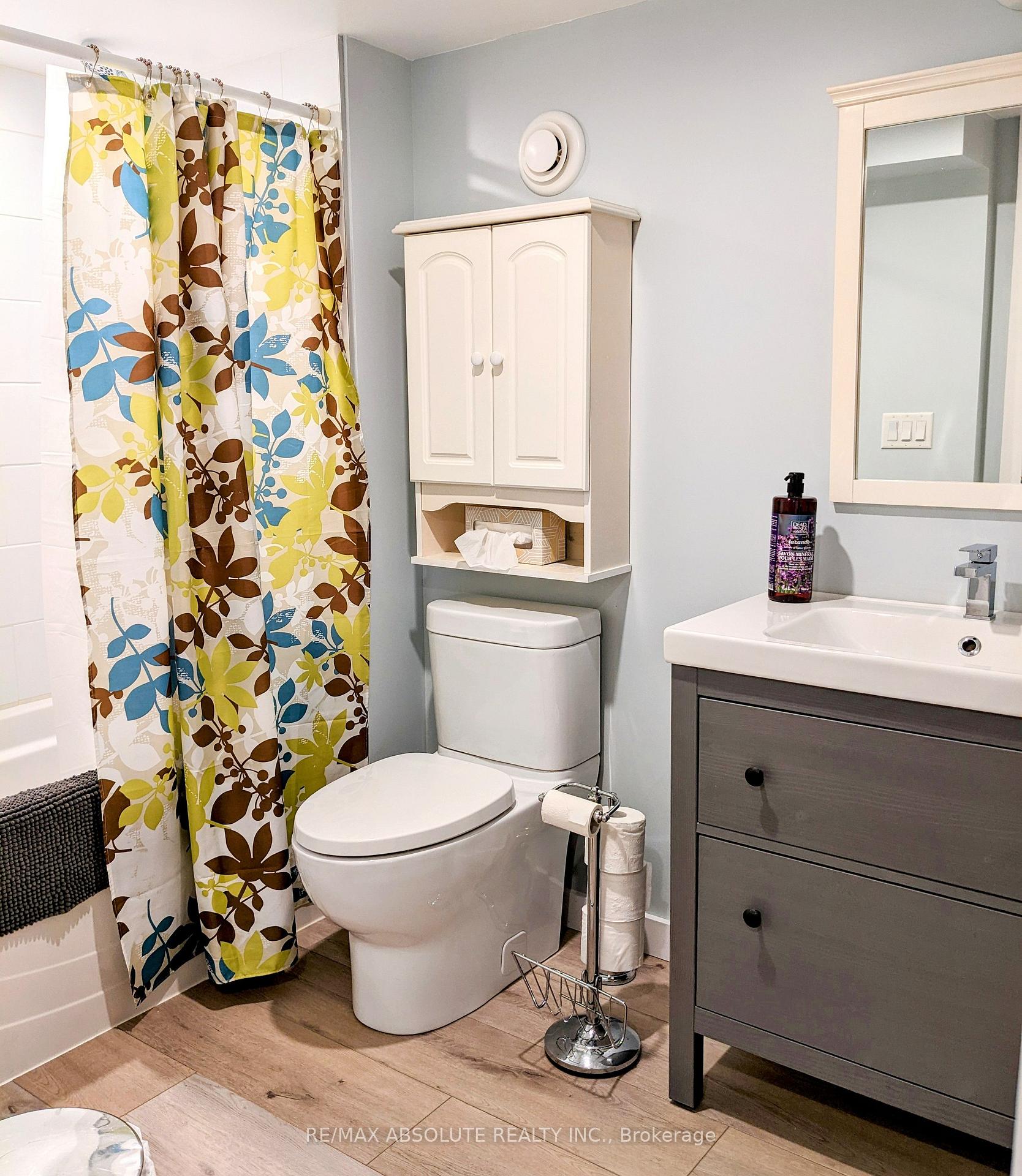 Photo 12 of Unit A, 836 Quinlan Road, Ottawa, Elmvale Acres — HOMEH