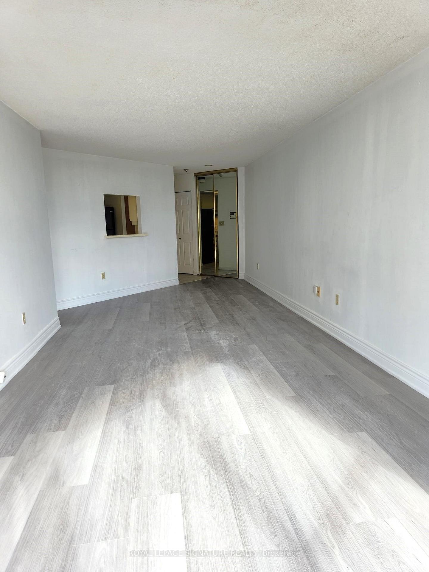 Photo 7 of Unit 1103, 5 Concorde Place, North York, Banbury-Don Mills — HOMEH