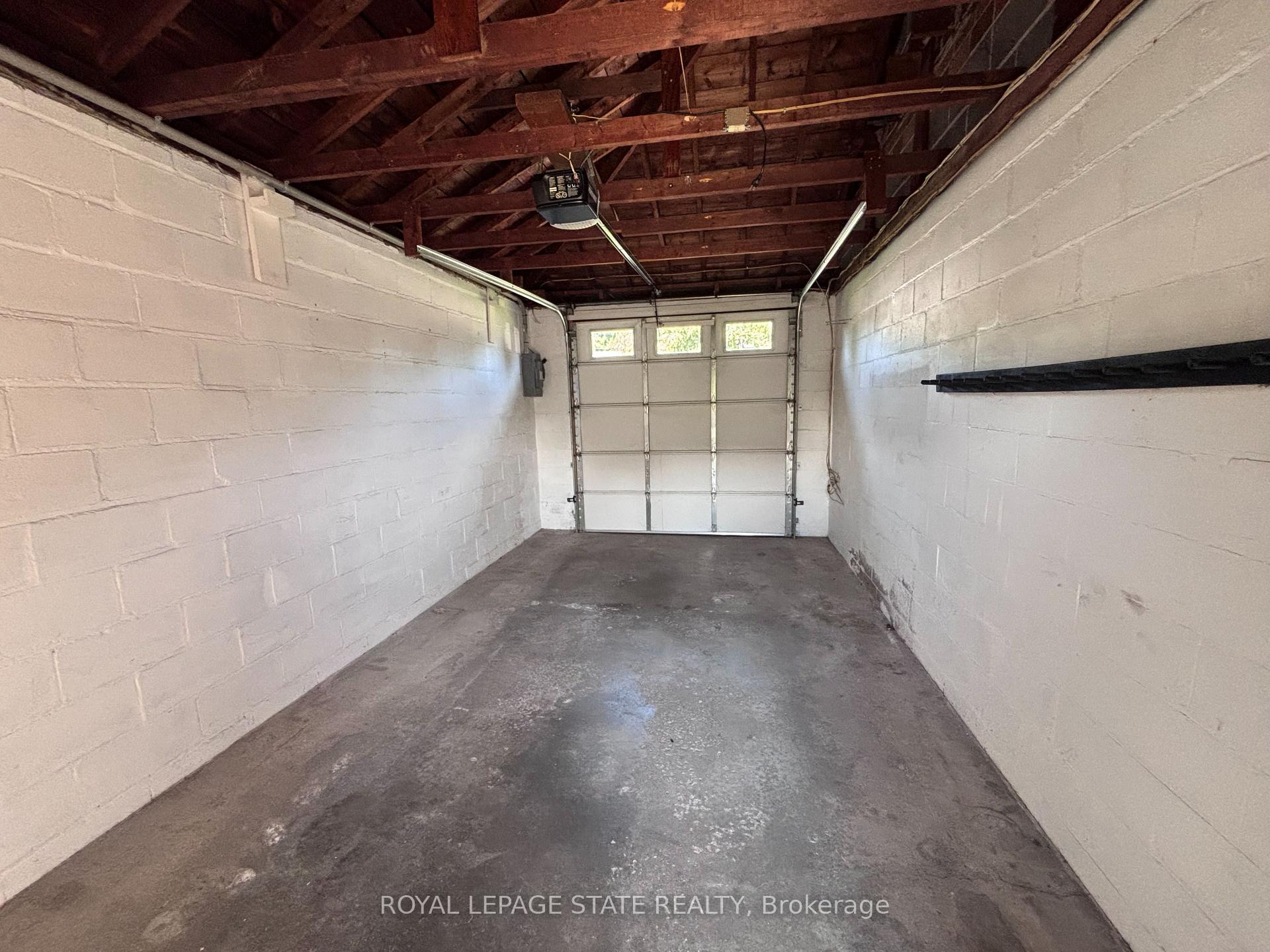 Photo 5 of 48 Mountain Avenue N, Hamilton, Stoney Creek — HOMEH