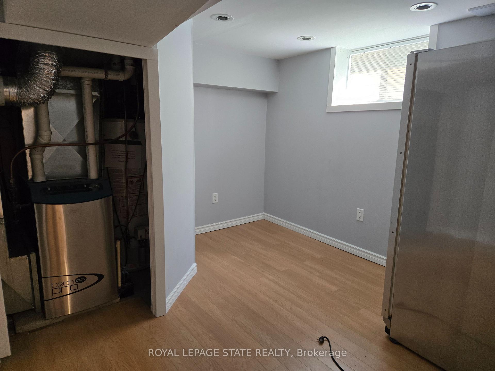Photo 14 of 48 Mountain Avenue N, Hamilton, Stoney Creek — HOMEH