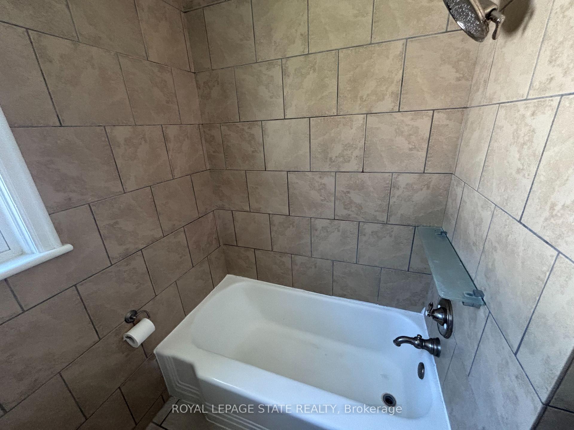 Photo 33 of 48 Mountain Avenue N, Hamilton, Stoney Creek — HOMEH