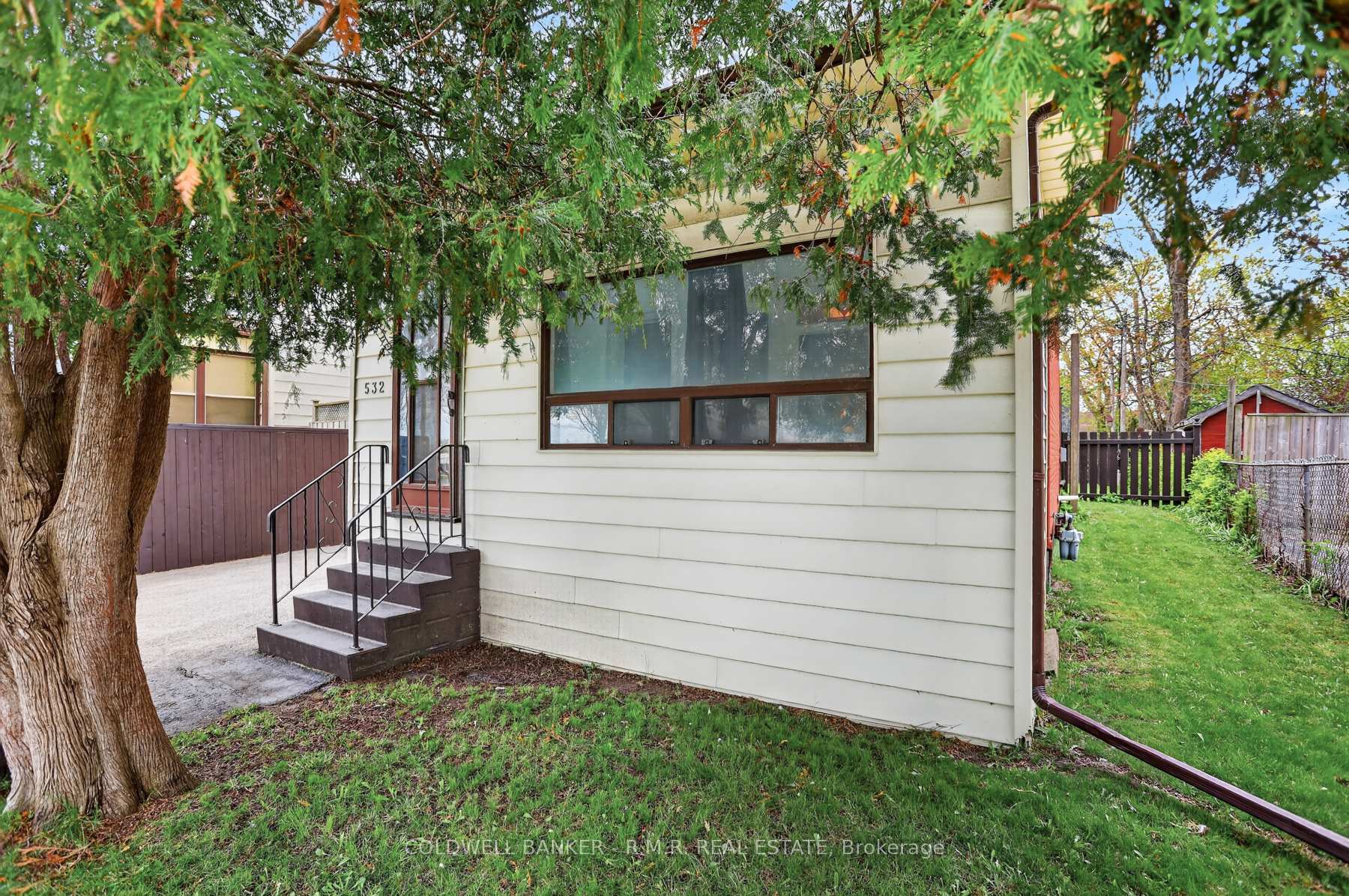Photo 4 of 532 Front Street, Oshawa, Central — HOMEH