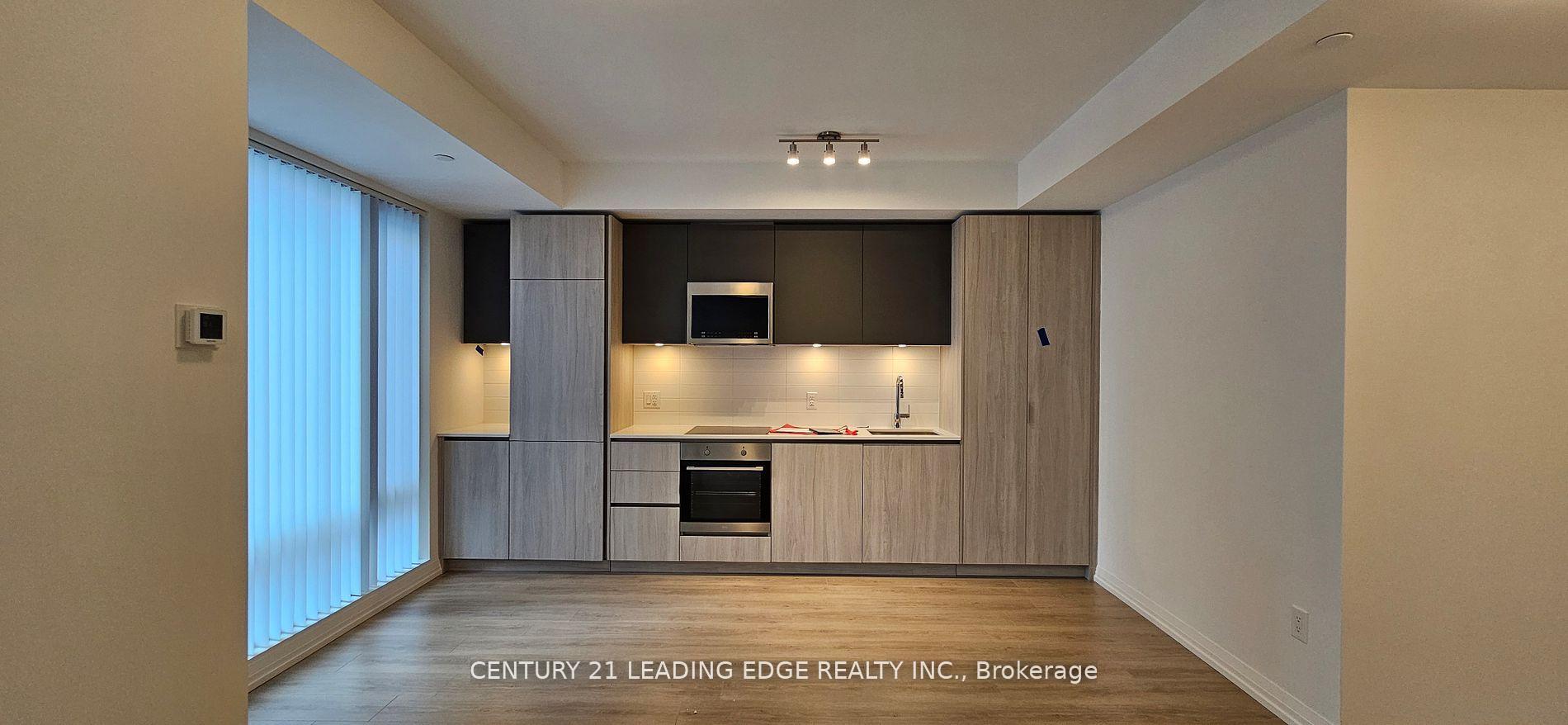 Photo 6 of Unit 913, 8 Widmer Street, Toronto, Waterfront Communities — HOMEH