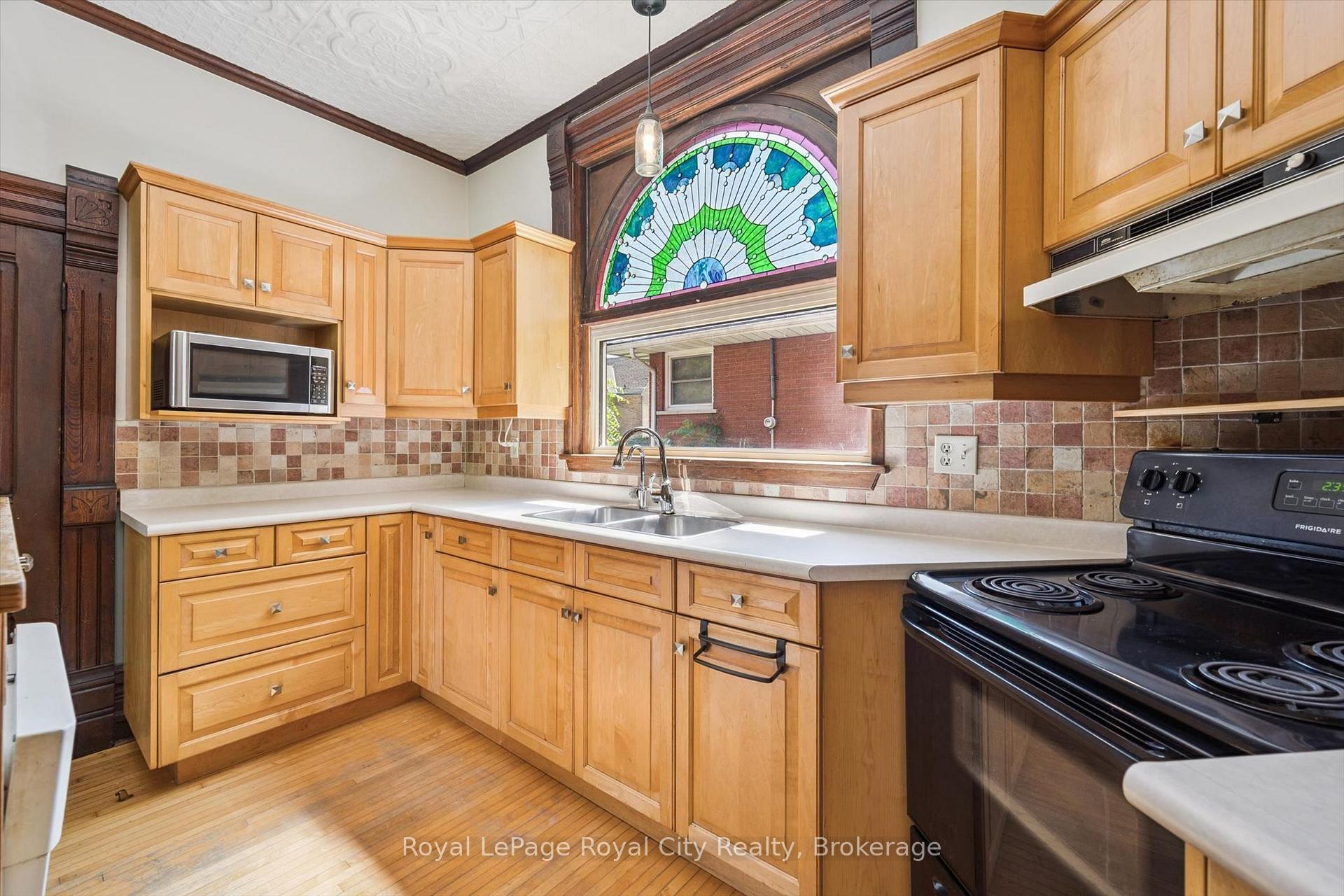 Photo 11 of 5 West Street, Perth East, Milverton — HOMEH