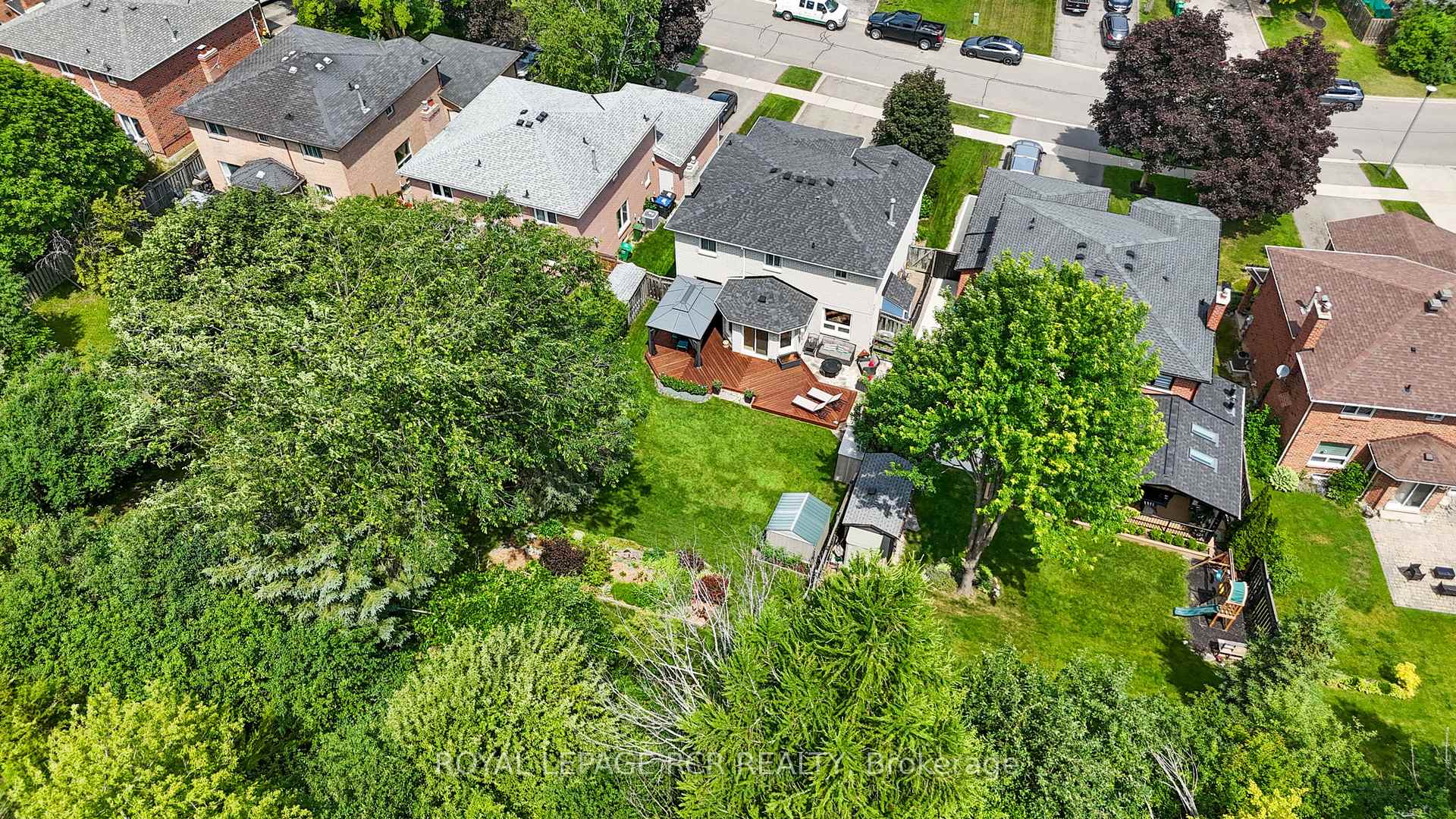 Photo 37 of 9 Doepath Way, Caledon, Bolton West — HOMEH