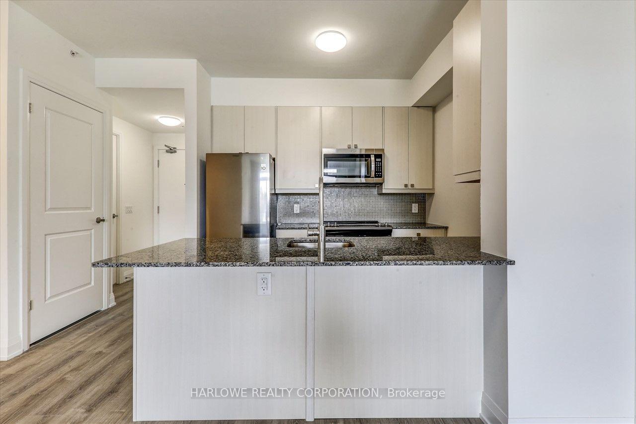 Photo 13 of Unit 302, 3655 Kingston Road, Scarborough, Scarborough Village — HOMEH