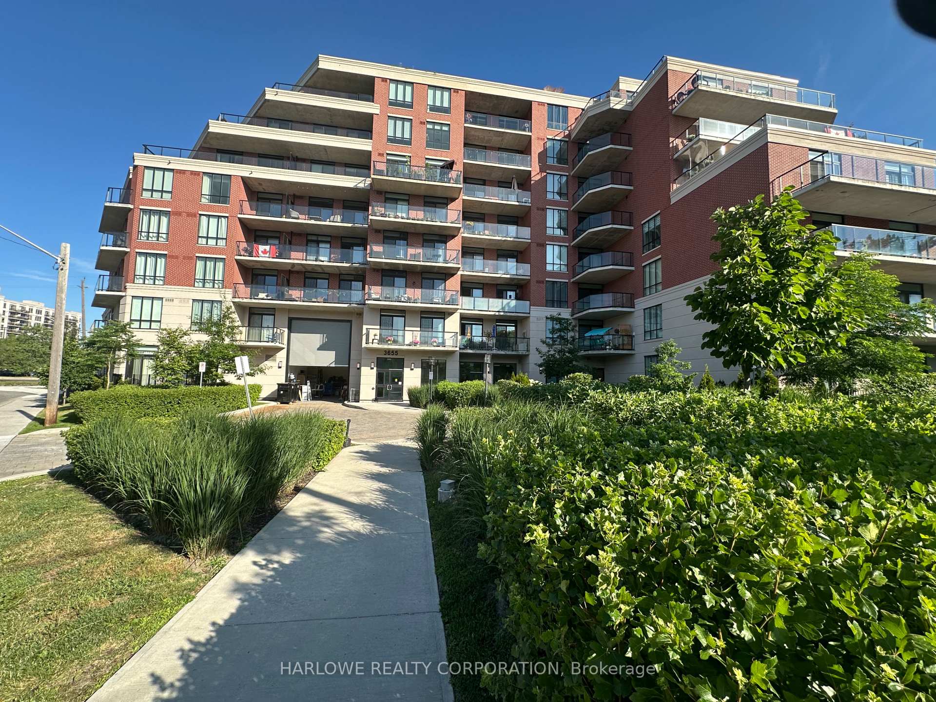 Photo 6 of Unit 302, 3655 Kingston Road, Scarborough, Scarborough Village — HOMEH
