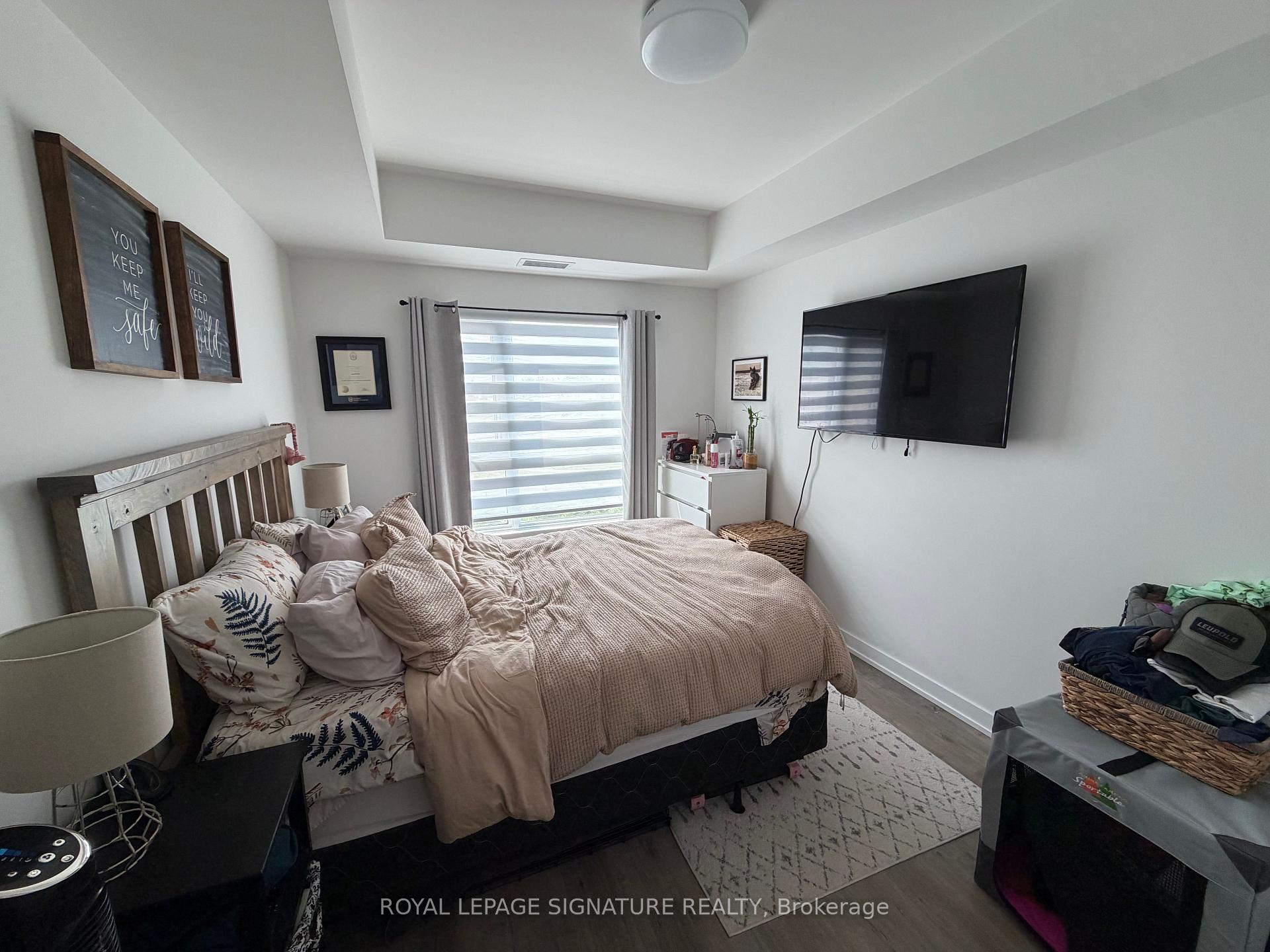 Photo 10 of Unit 810, 56 Lakeside Terrace, Barrie, Little Lake — HOMEH