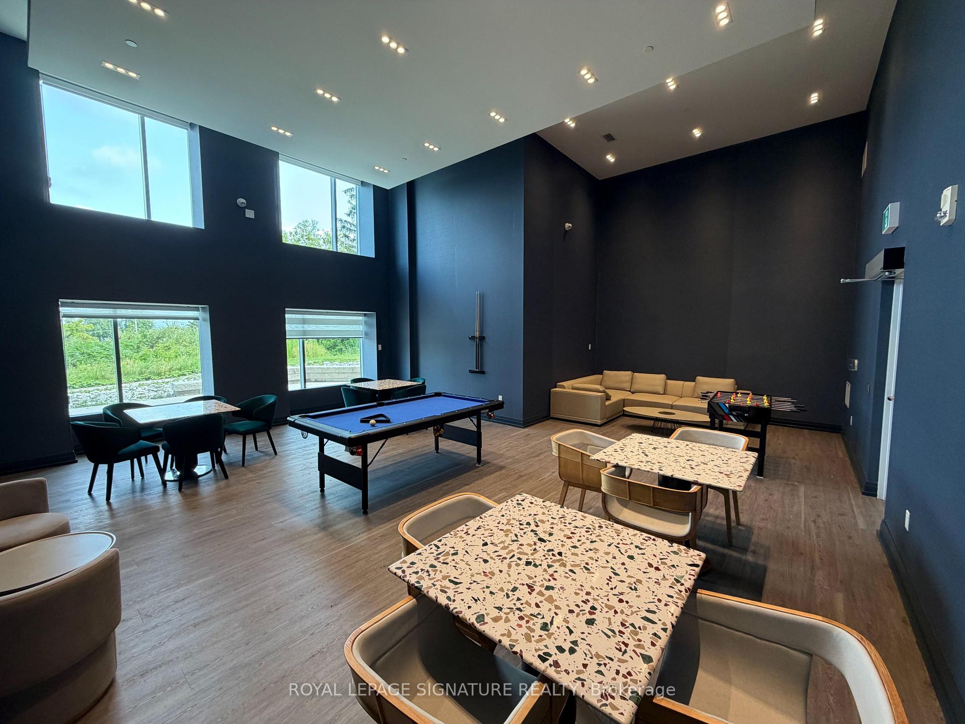 Photo 14 of Unit 810, 56 Lakeside Terrace, Barrie, Little Lake — HOMEH