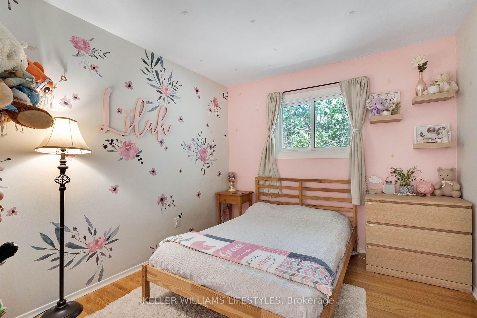 Photo 21 of 41 Scotchmere Crescent, London, South X — HOMEH