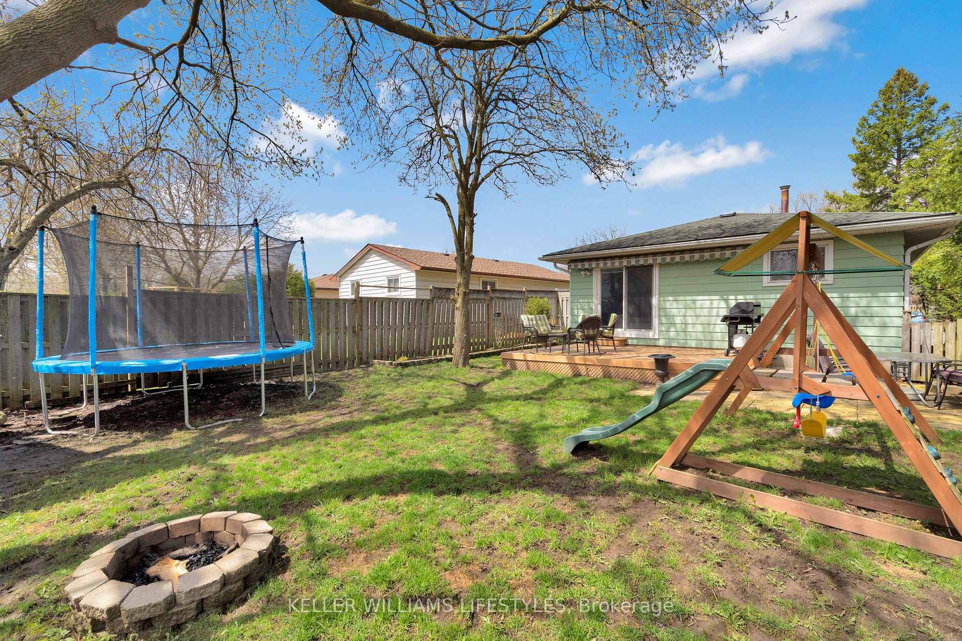 Photo 35 of 41 Scotchmere Crescent, London, South X — HOMEH