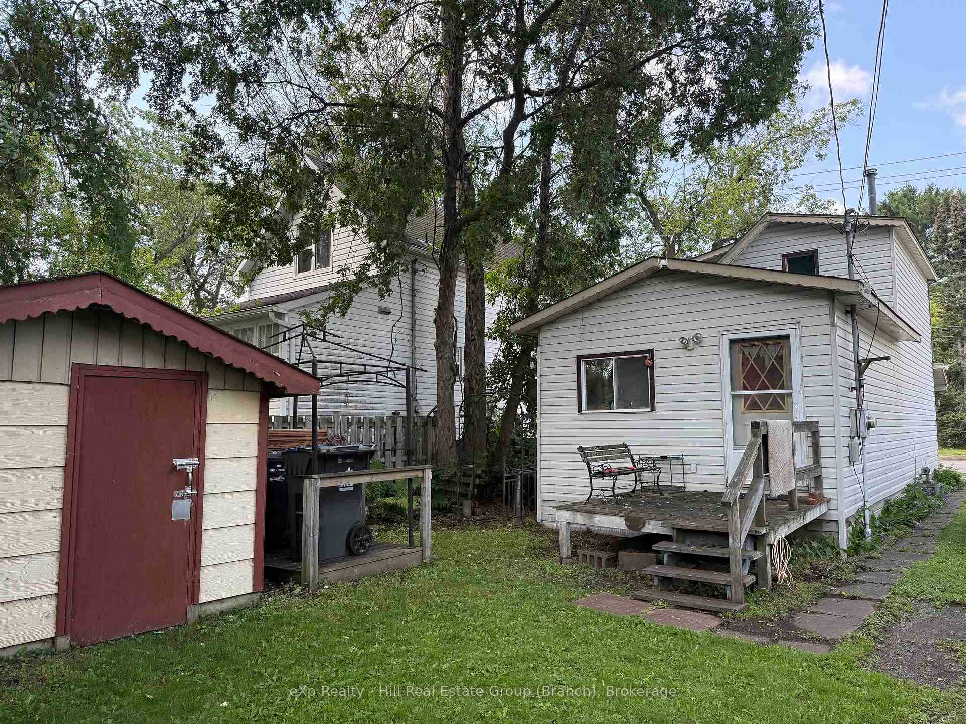 Photo 3 of 446 Vickers Street N, Thunder Bay, McKeller Park — HOMEH