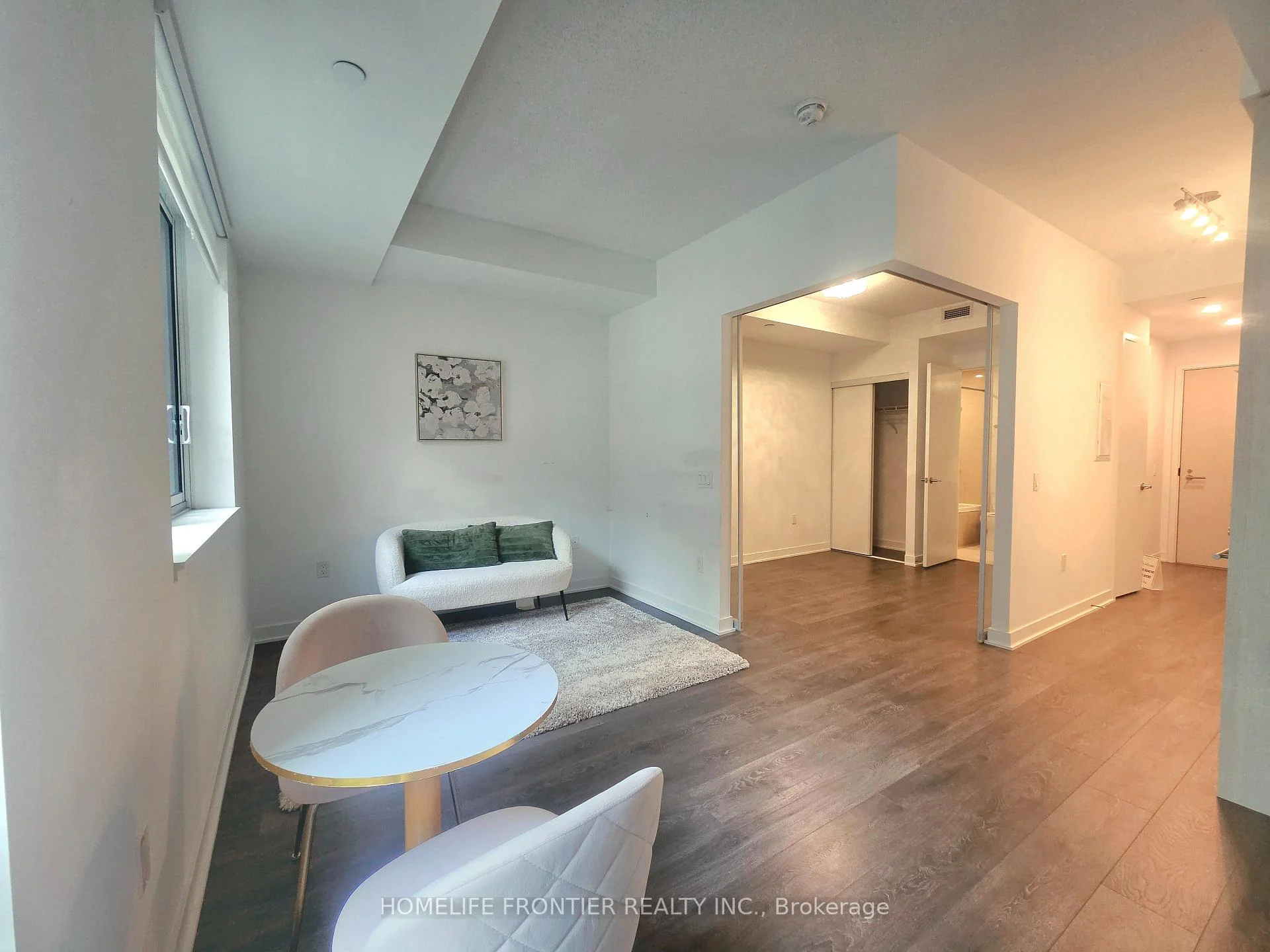 Photo 6 of Unit 705, 115 Blue Jays Way, Toronto, Waterfront Communities — HOMEH