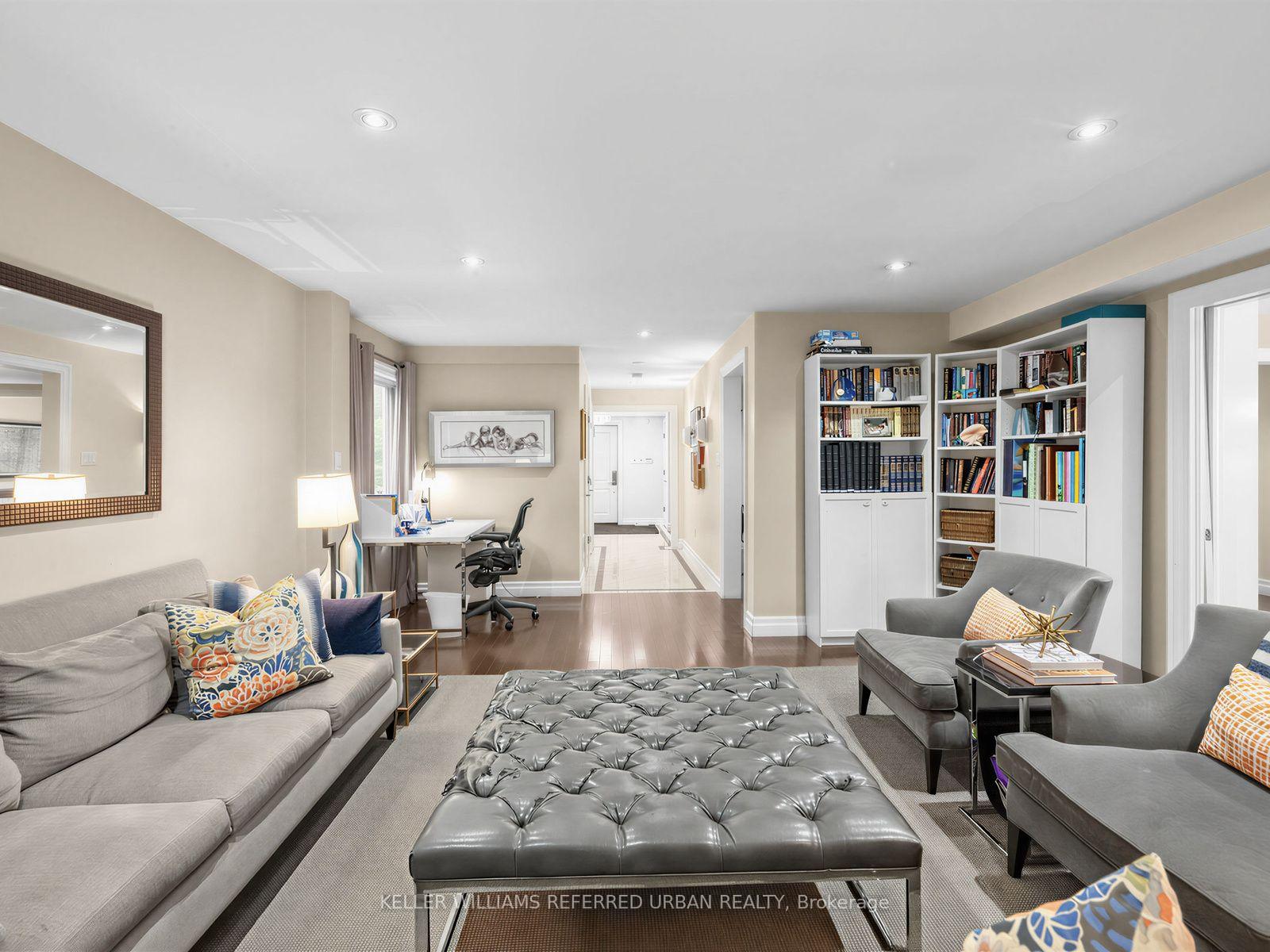 Photo 16 of 45 Fairholme Avenue, Toronto, Englemount-Lawrence — HOMEH
