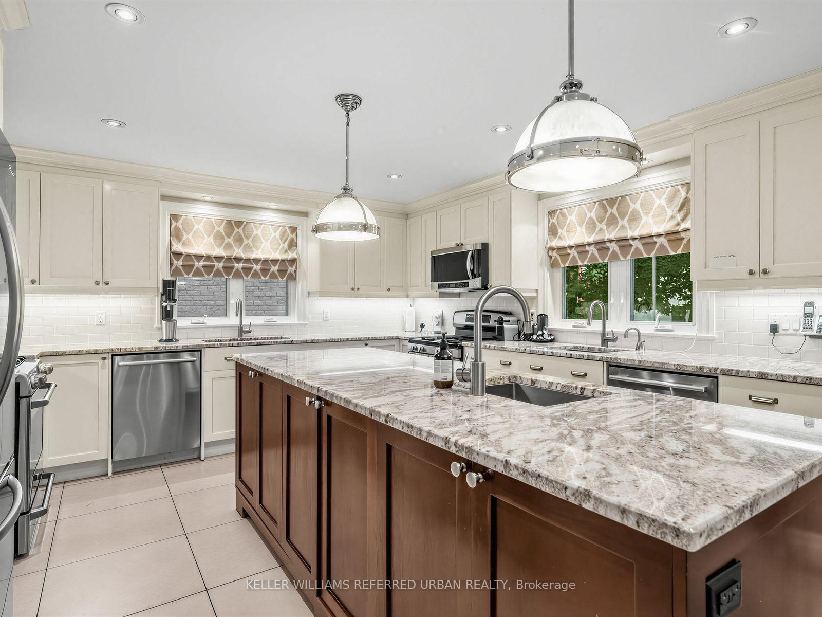 Photo 22 of 45 Fairholme Avenue, Toronto, Englemount-Lawrence — HOMEH