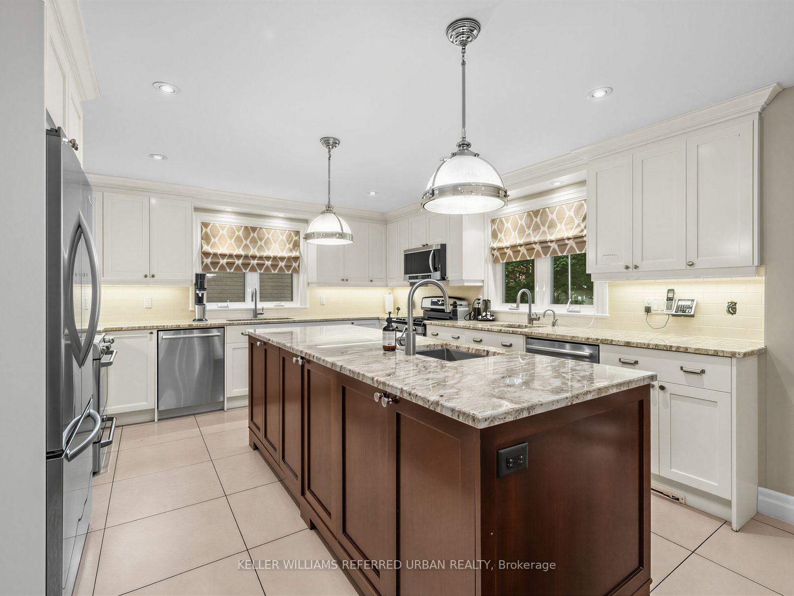 Photo 23 of 45 Fairholme Avenue, Toronto, Englemount-Lawrence — HOMEH