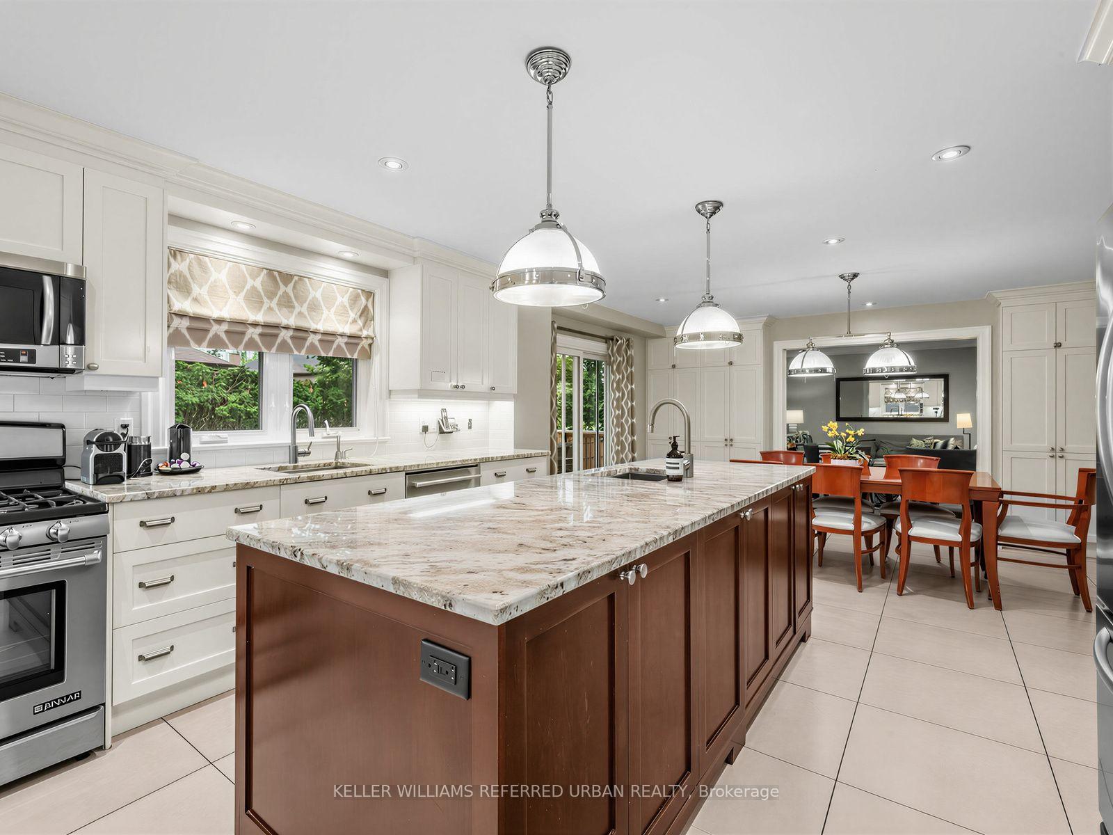 Photo 25 of 45 Fairholme Avenue, Toronto, Englemount-Lawrence — HOMEH