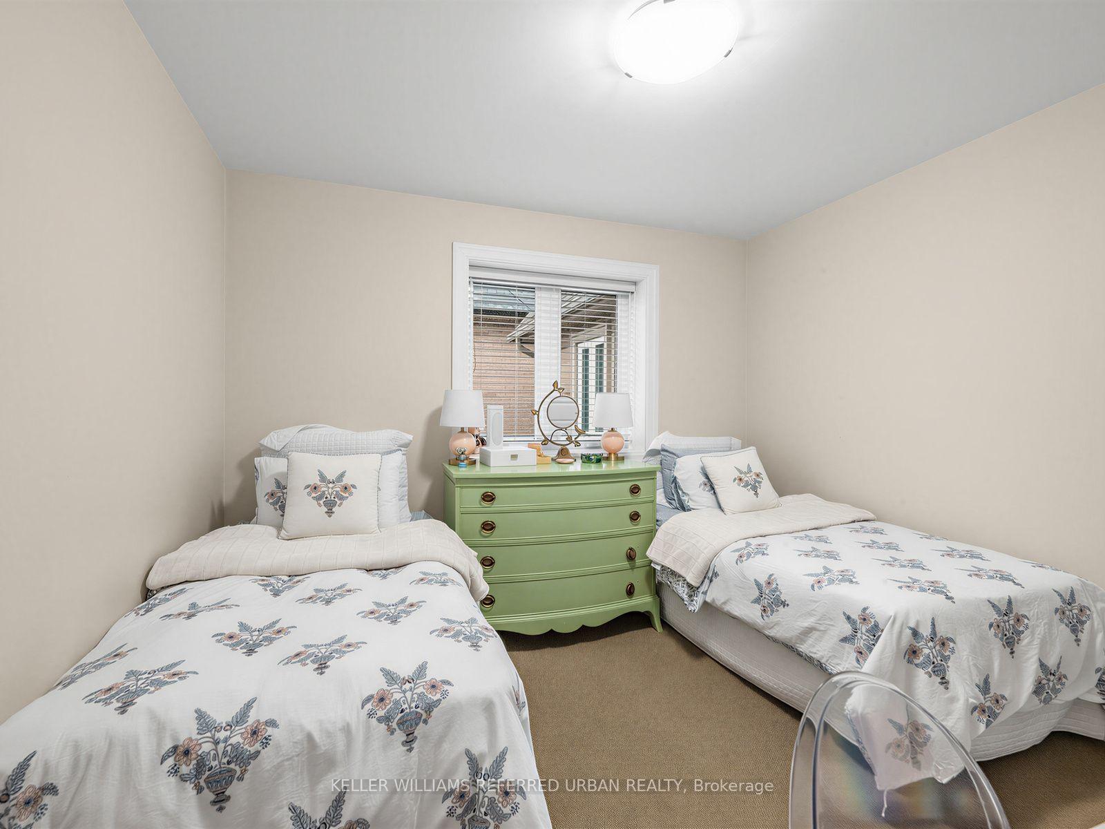 Photo 32 of 45 Fairholme Avenue, Toronto, Englemount-Lawrence — HOMEH
